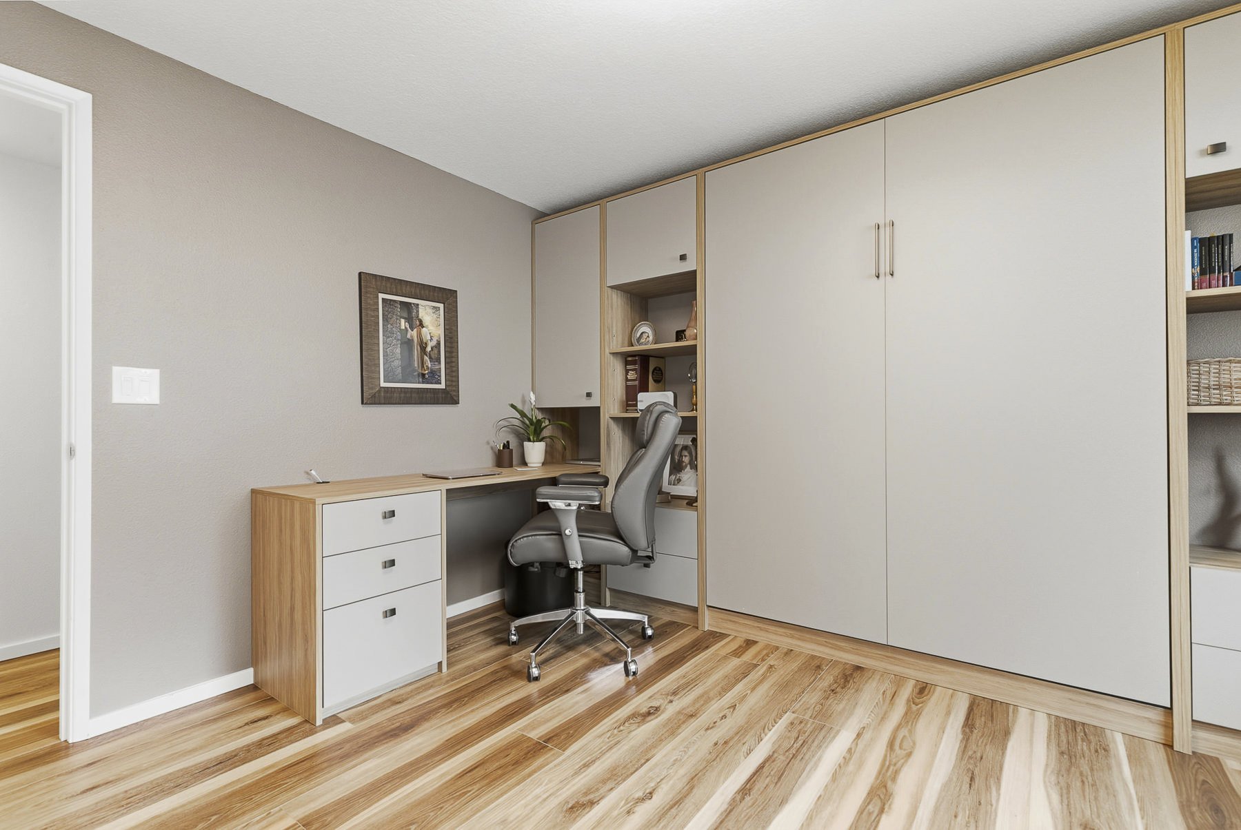 Contemporary Murphy bed with office desk in Vancouver, WA