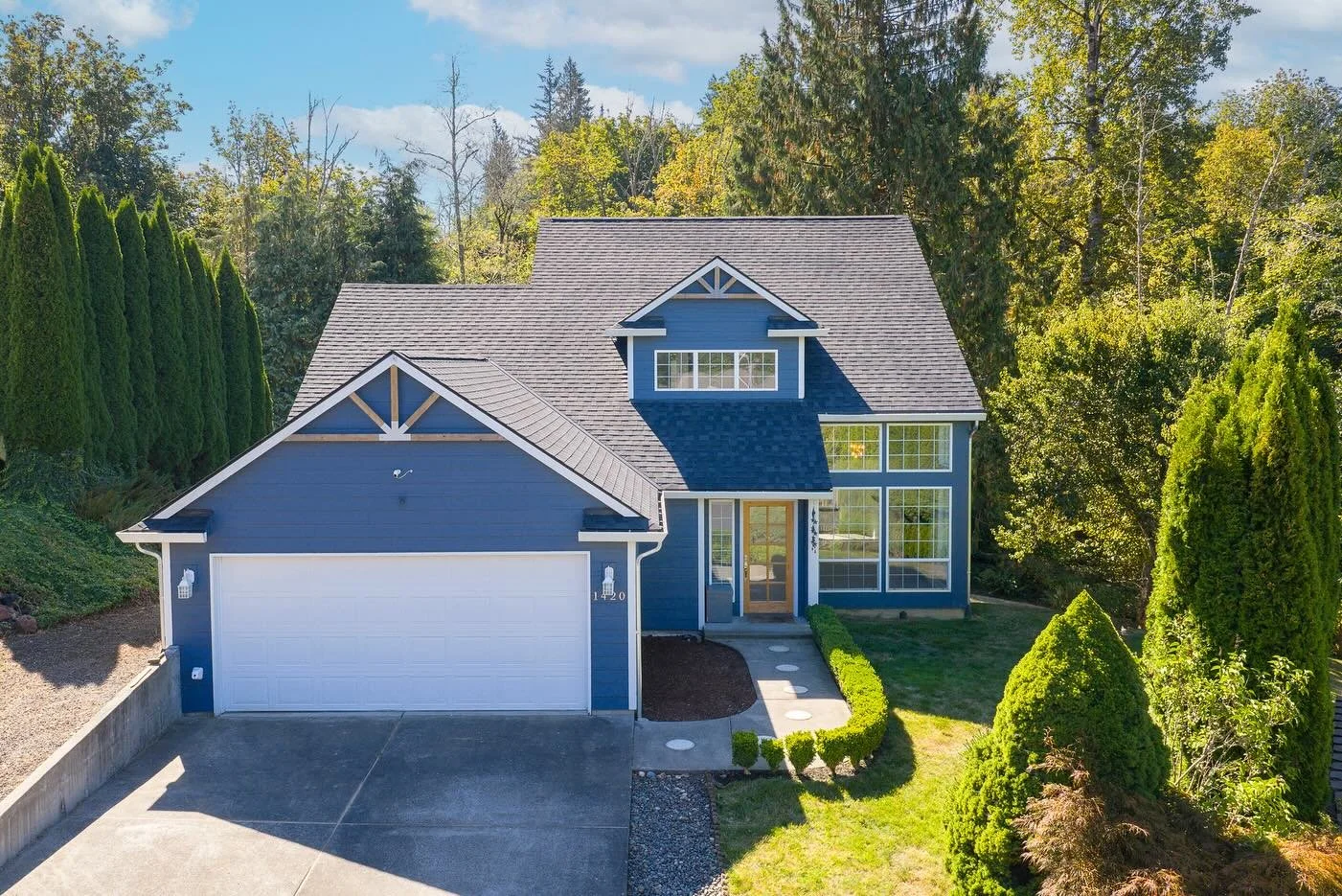🚁✨ Big news! We are taking real estate photography to new heights. 

Now offering drone photography coverage for my clients. 🏡📸 

(I know we are probably the last real estate photography company to offer this service - but alas, we are ALWAYS seek