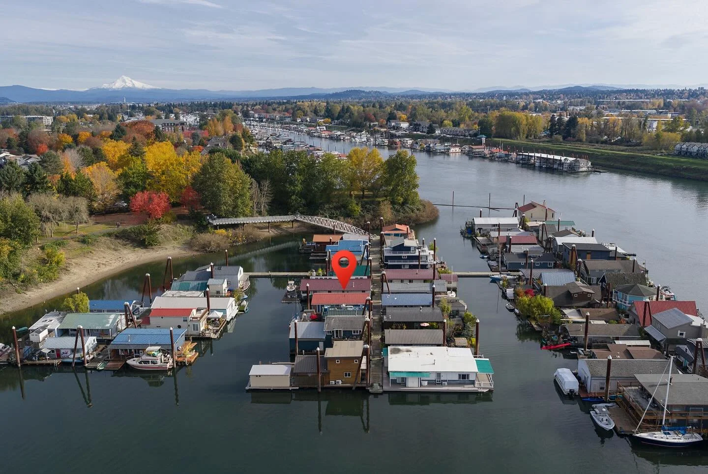 Drone photography is particularly impactful for floating home real estate listings. 

The aerial views offer a unique perspective on where the floating home community exists along any particular waterway.

And showcasing a view that includes Mt Hood 