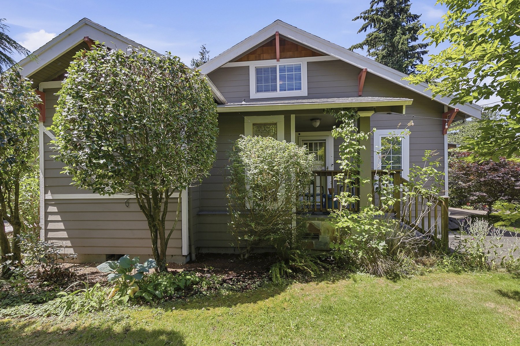 Exterior photo of a rustic homestead property located in southeast Portland, Oregon