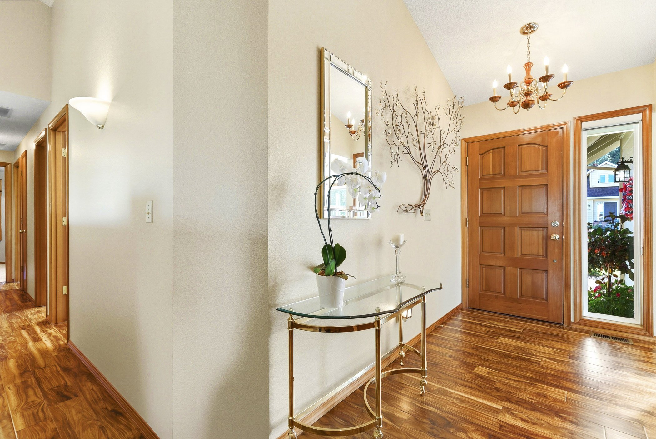 Front entryway in a Columbia City, OR home