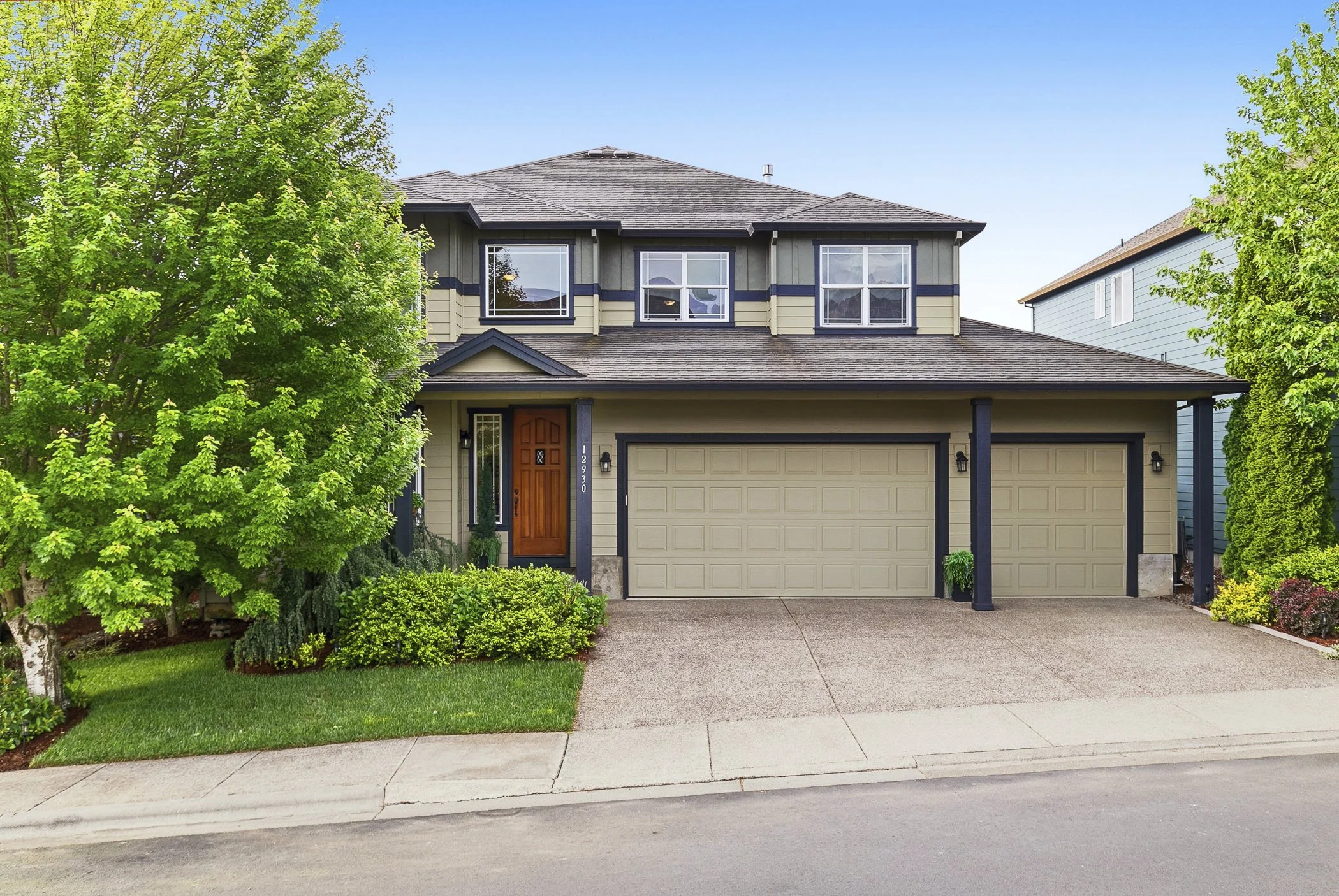 Exterior photo of a luxury home in Portland Oregon located in the Beaverton school district