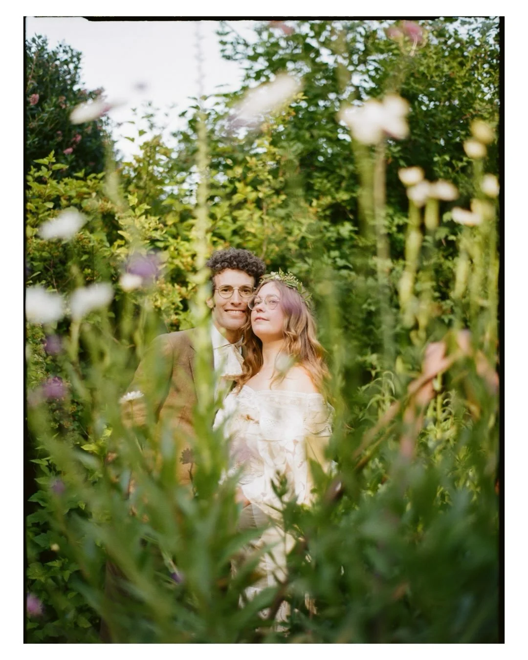 Part Three~ Lauren and Nick&rsquo;s wedding at Apple Farm in Philo, Ca. 

Couple: @laurensherbgarden @curious_about_knowledge @woodenspoonherbs 
Venue: @philoapplefarm 
Dress: @lareunionstudio @sarahnsikak
Florals: @apple_farm_flowers 
Film scans: @i