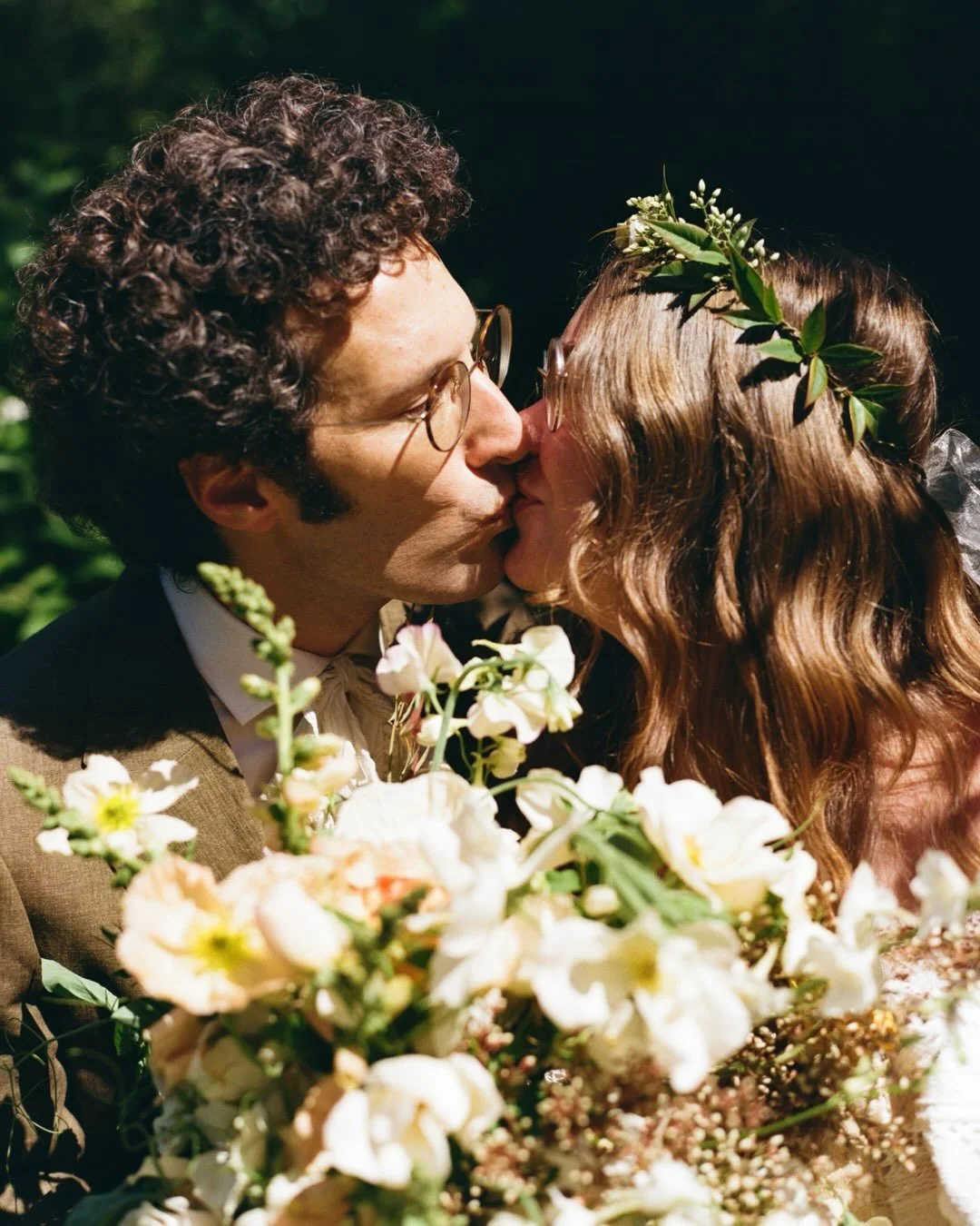 Part One ~ Lauren and Nick&rsquo;s wedding at Apple farm in Philo. 

Couple: @laurensherbgarden @curious_about_knowledge @woodenspoonherbs 
Venue: @philoapplefarm 
Dress: @lareunionstudio @sarahnsikak
Florals: @apple_farm_flowers 
Film scans: @indief