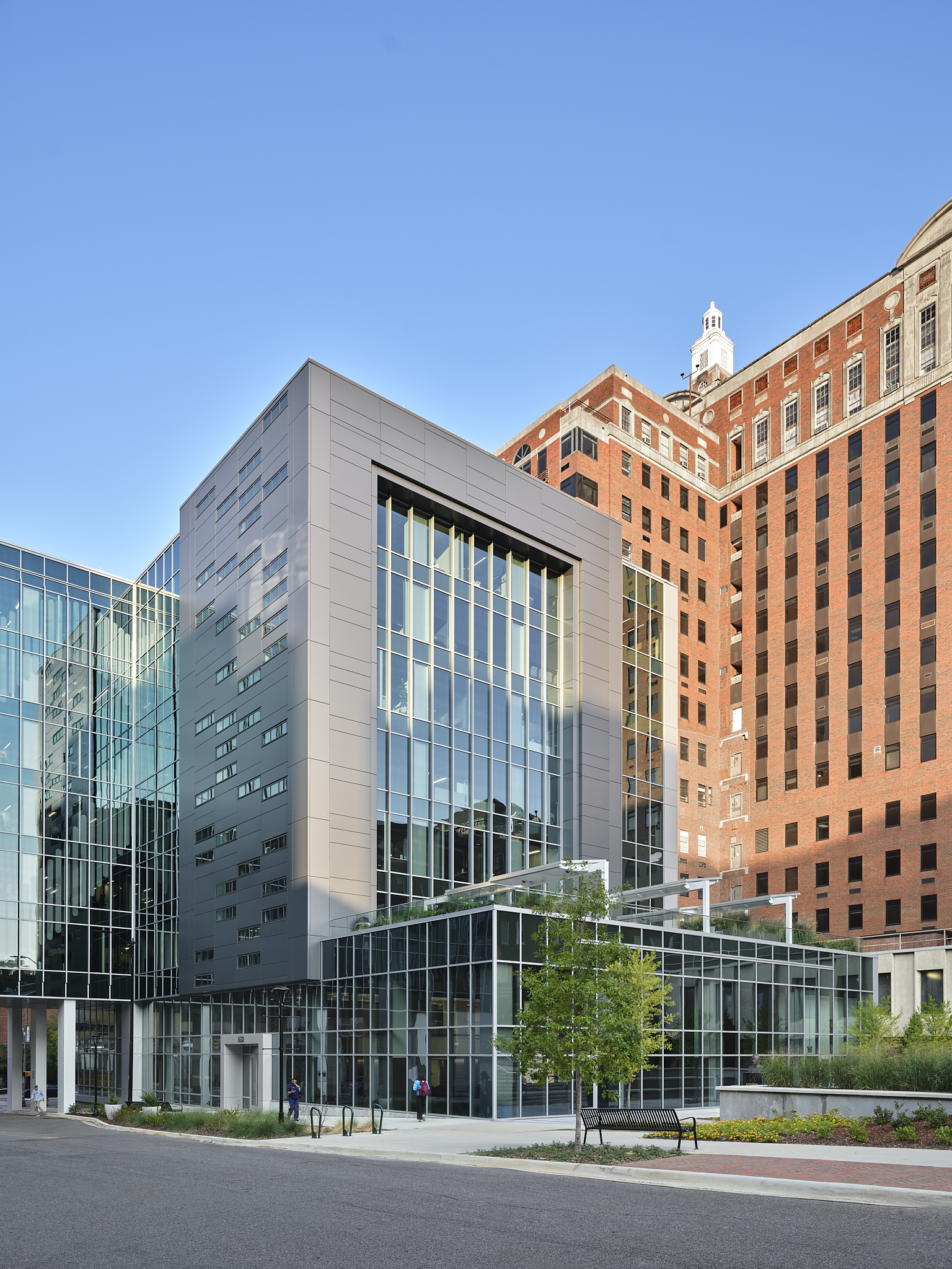 Professional architectural photography of the UAB Genomics facility in Birmingham, AL. This project showcases modern laboratory design, healthcare architecture, and state-of-the-art research spaces. Architecture by Williams Blackstock Architecture, c