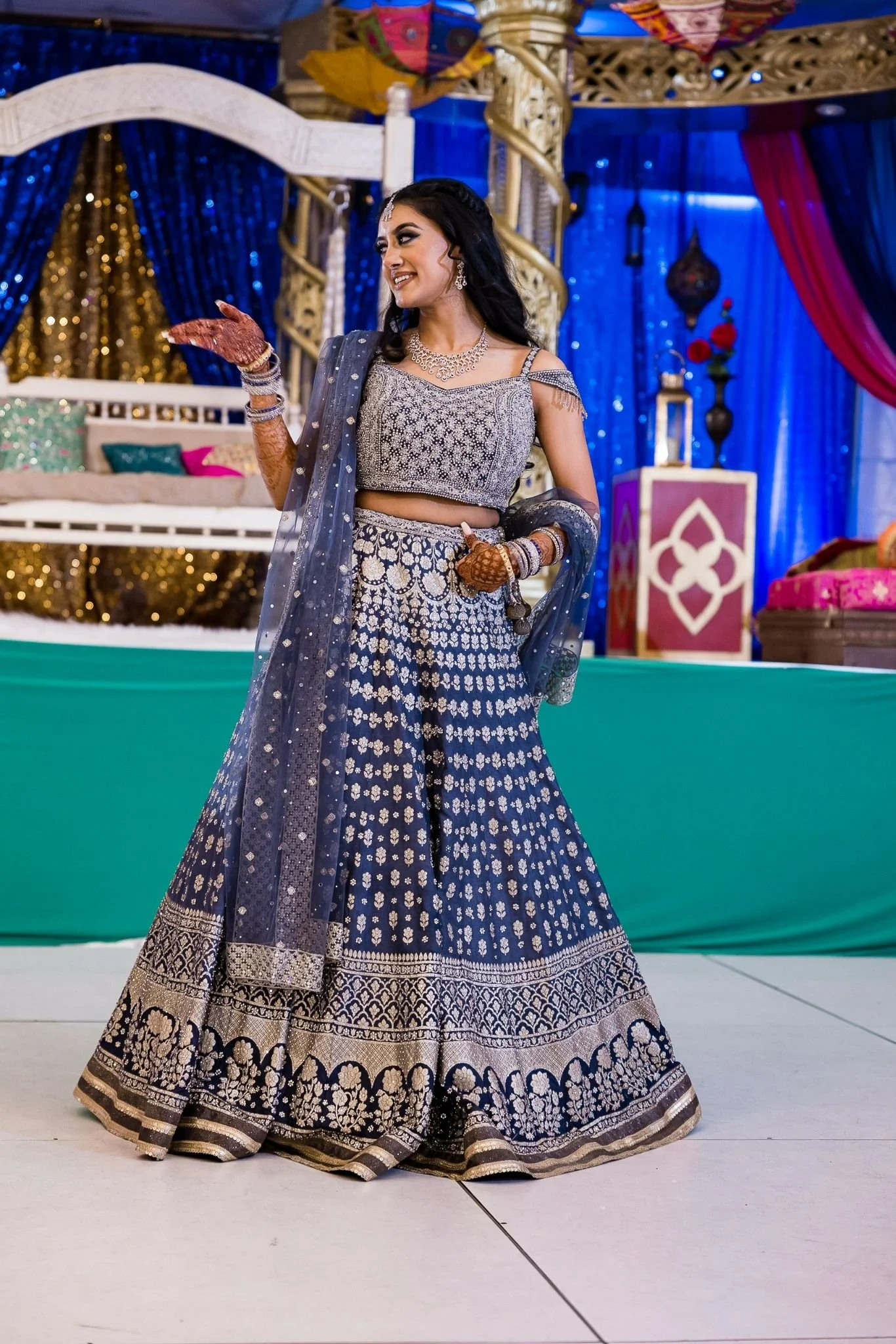aarushi_simran_mehndi_0598.jpg