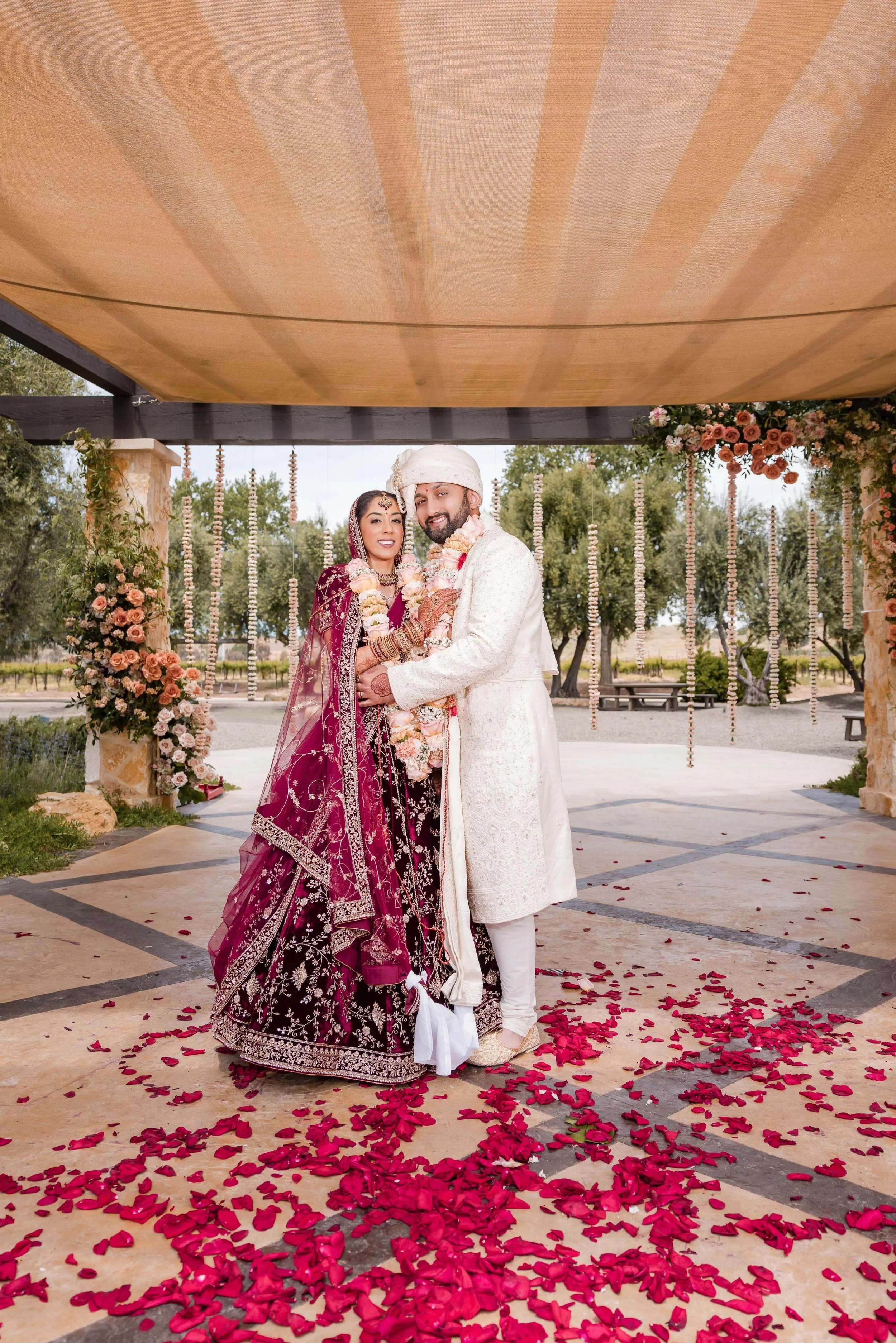 madhuri-vishal_W_1294.jpg