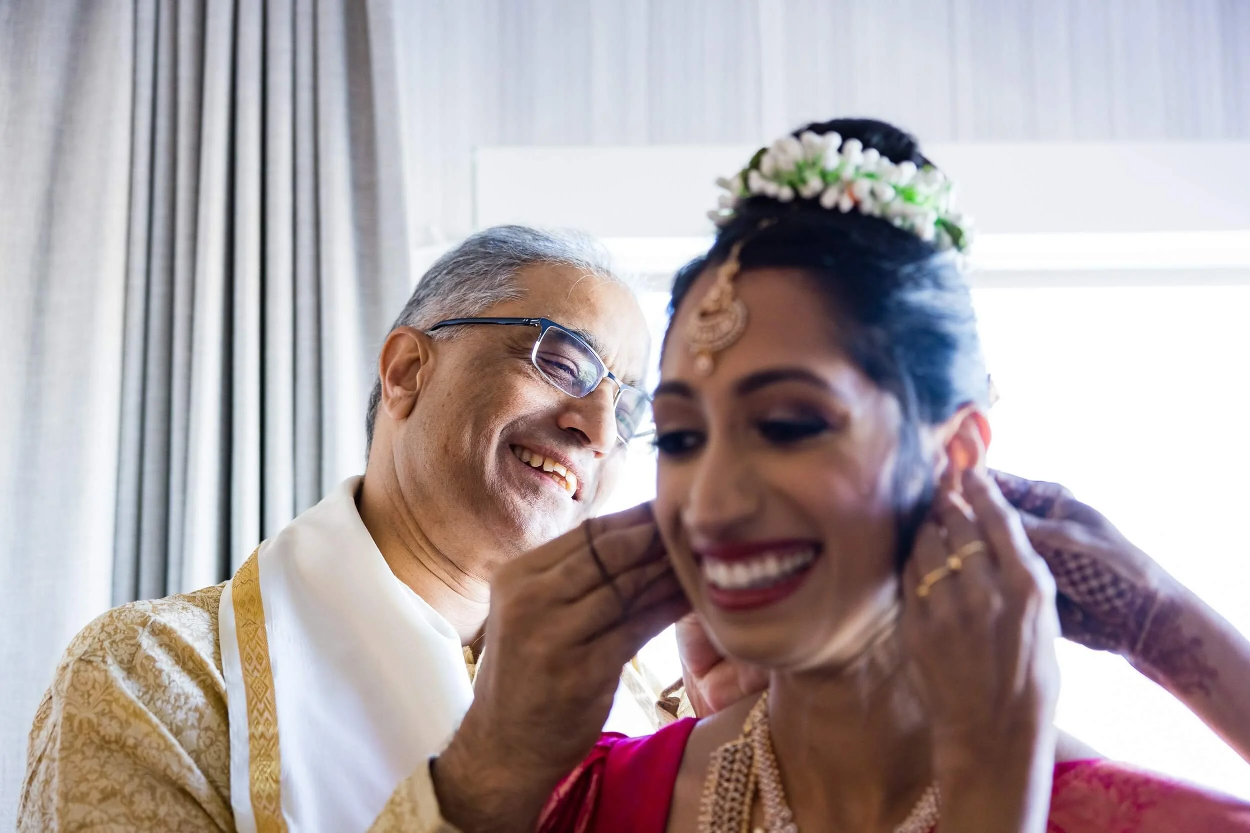 00010_priya-neil_W_0137.jpg
