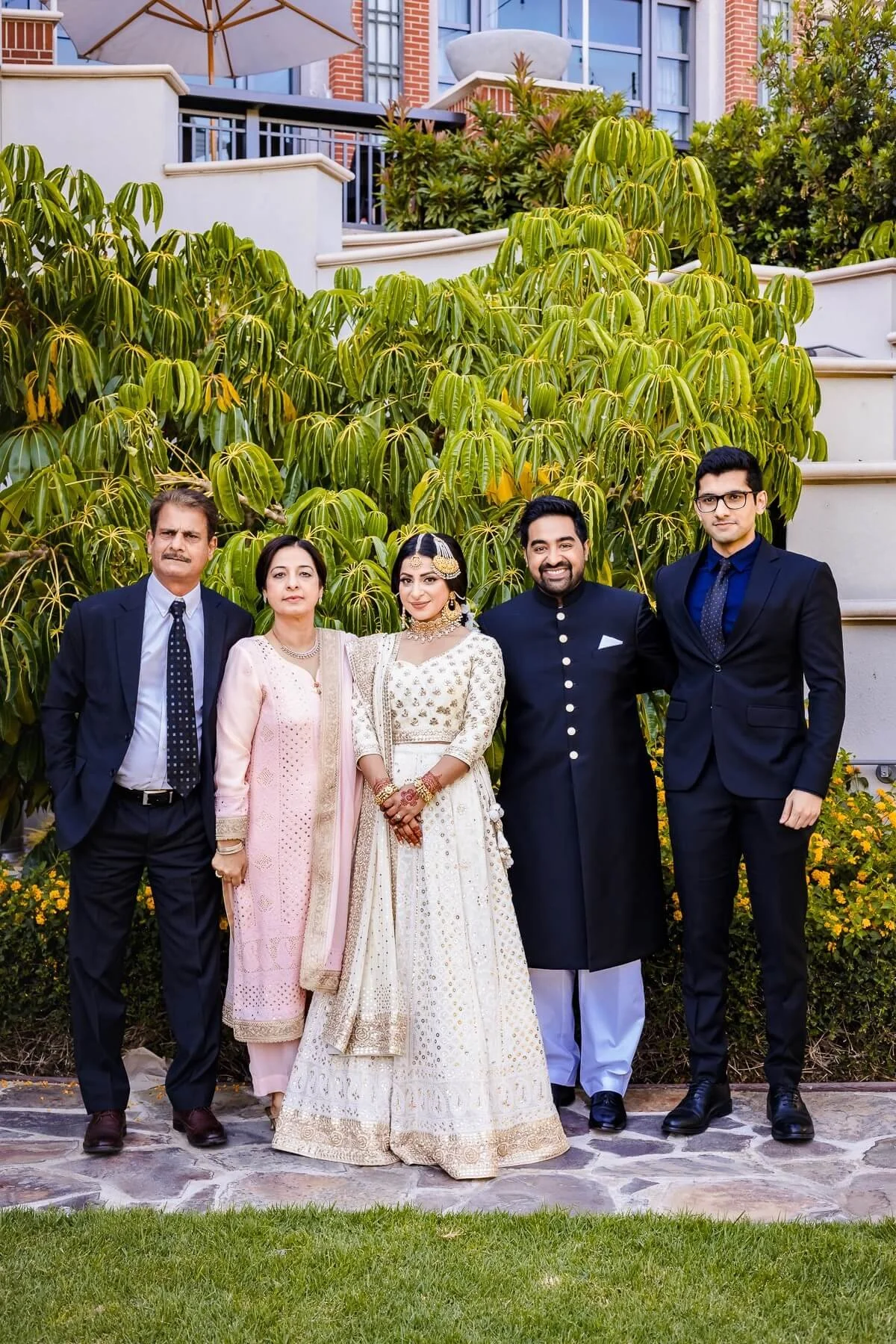 00037_nausheen-omar_W_0330.jpg