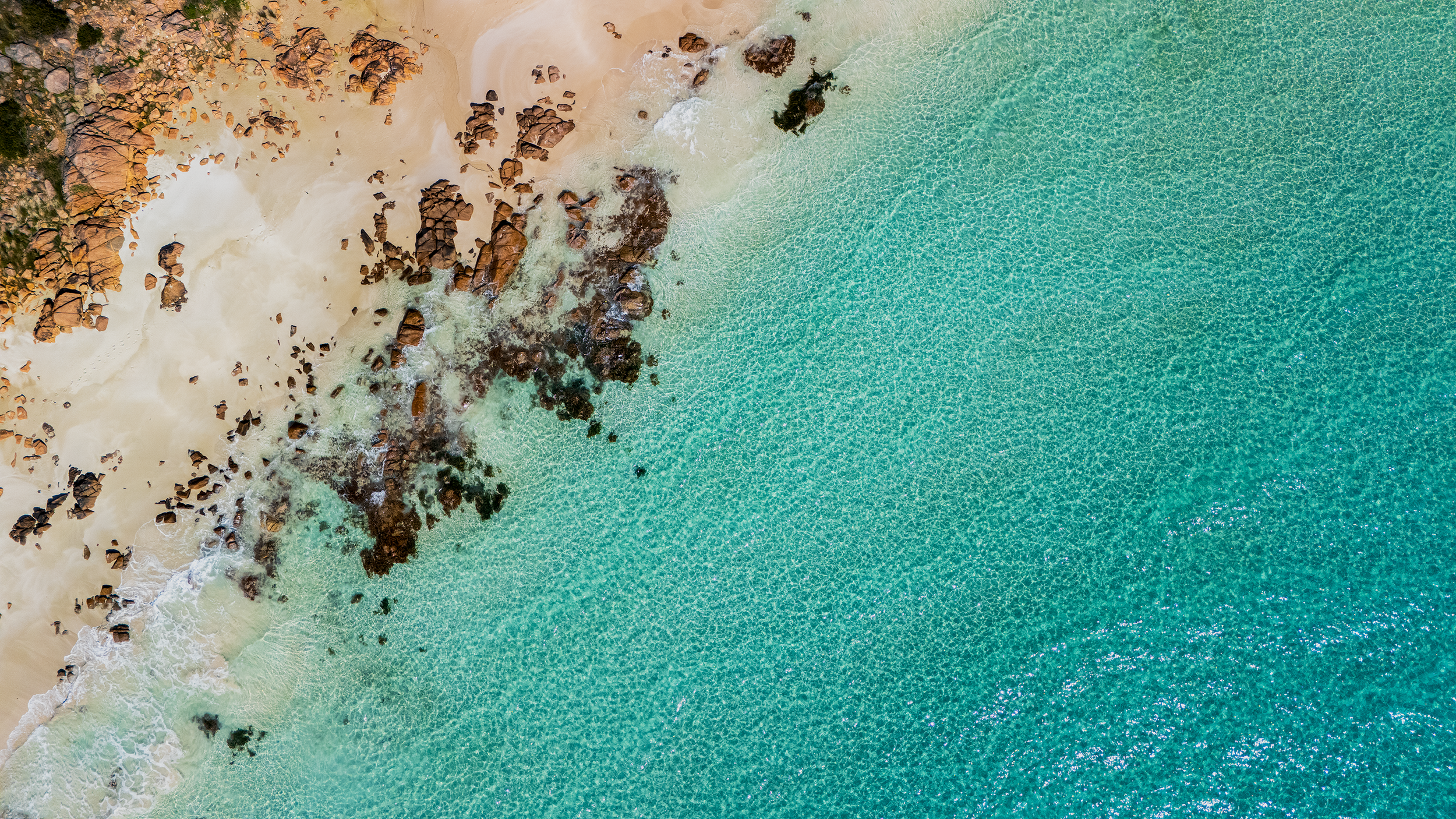 VLW Photography - DJI -  ParadiseBlue 2025.png