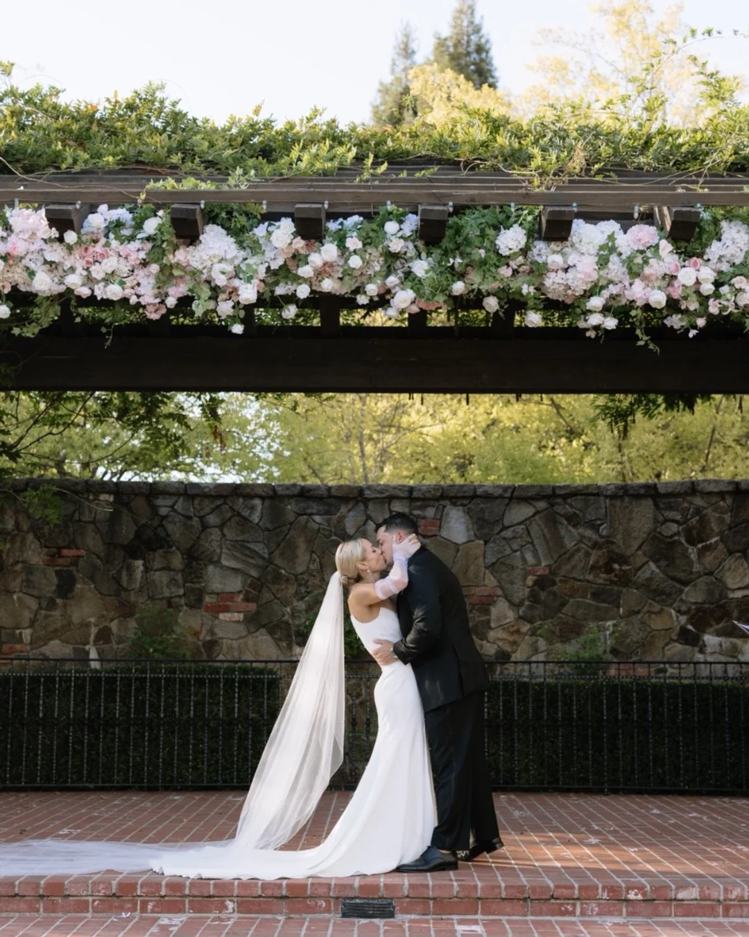 Tenderness in every detail, romance in the air, and moments that stay in your heart forever&hellip;

We create decor that makes your story even more magical.
Book your date and let the flowers speak for you!

Planner: @coledrakeevents 
Venue: @theest