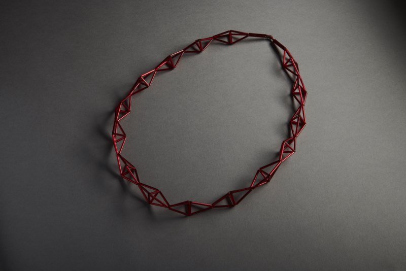 MatrixNecklaceRed6strand800x600.jpeg
