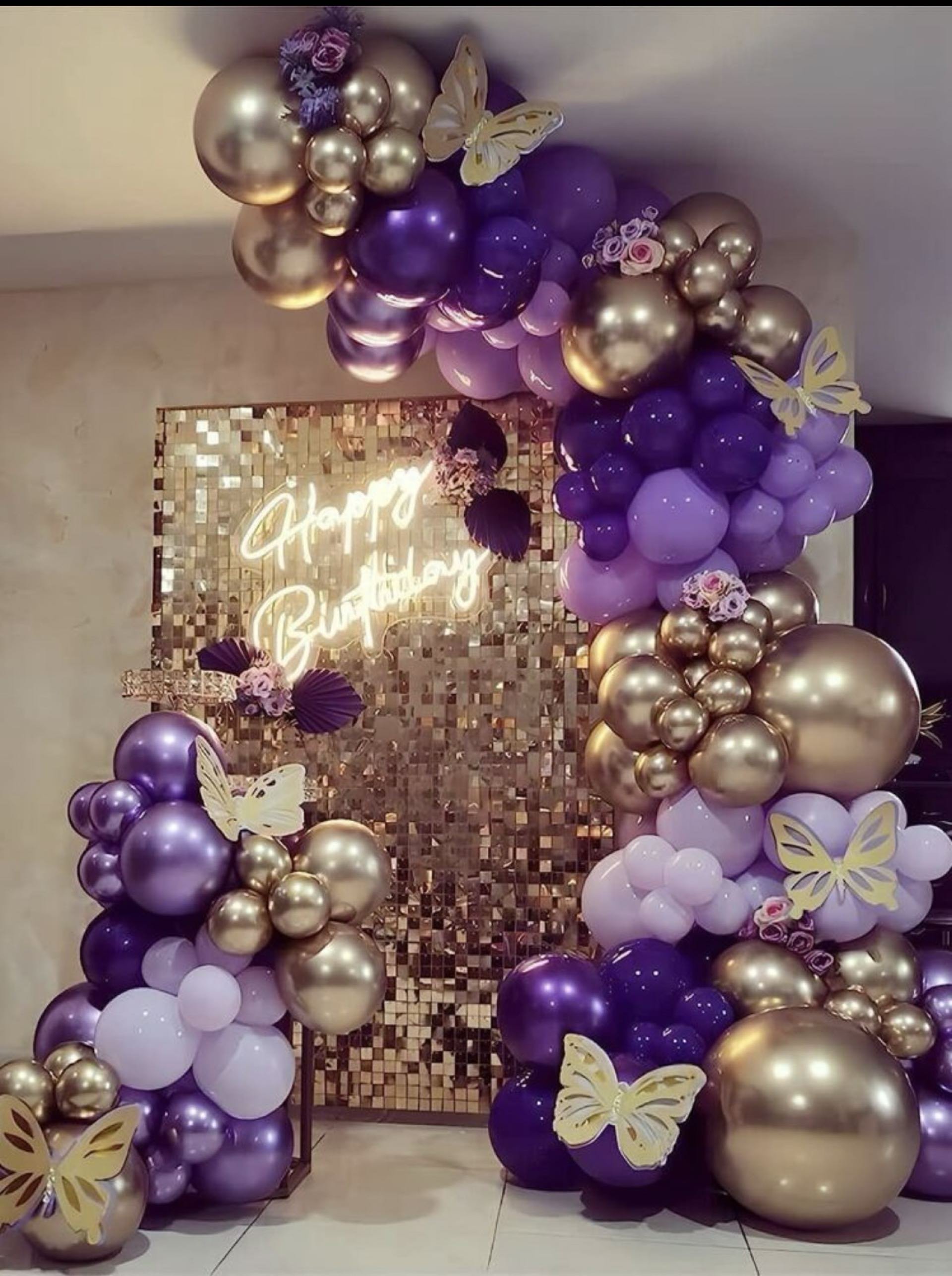 Photobooth 263 - Backdrops Gold Sequins and Balloons.jpeg