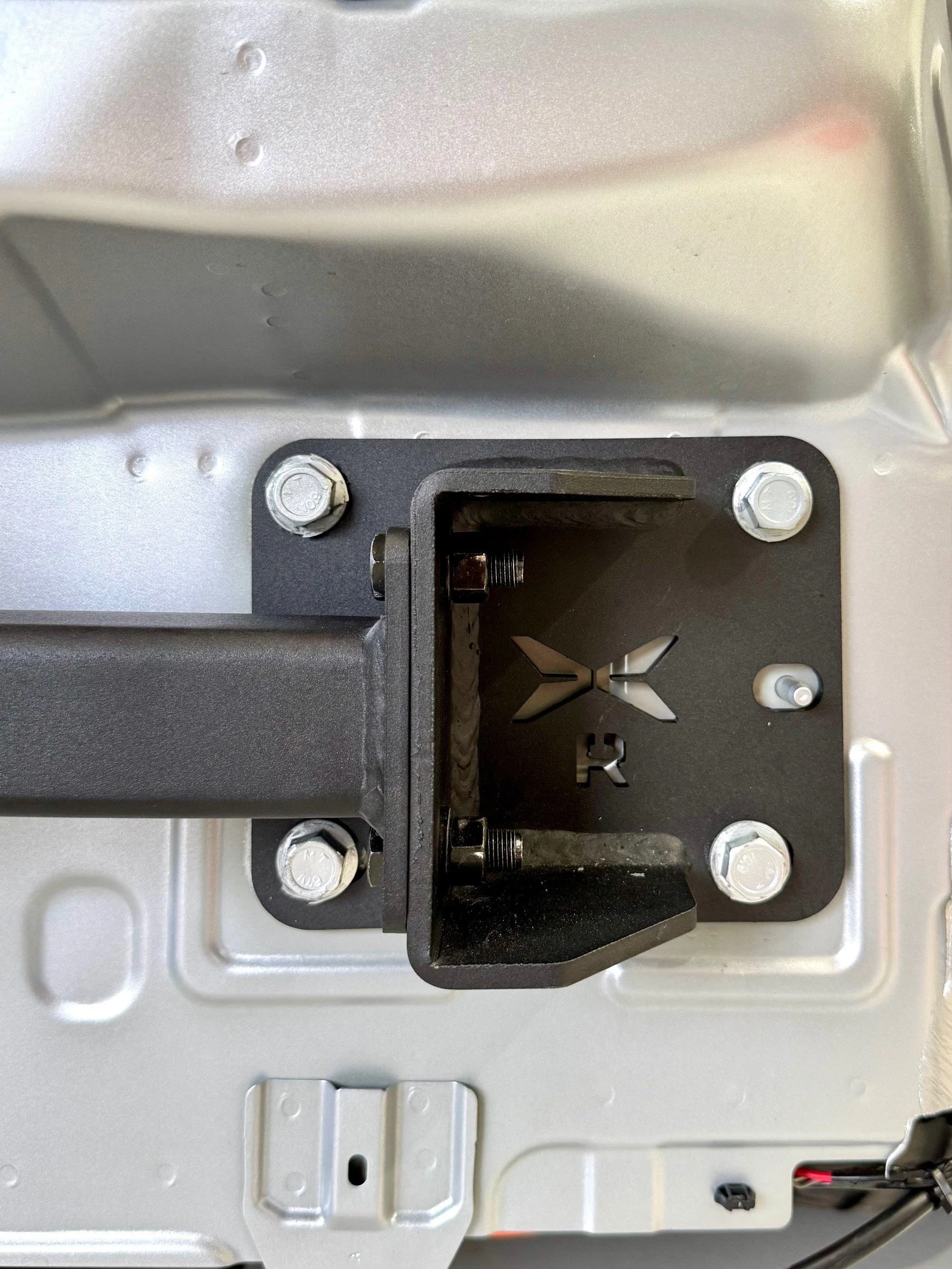 Xpeng G6 Bracket.jpg