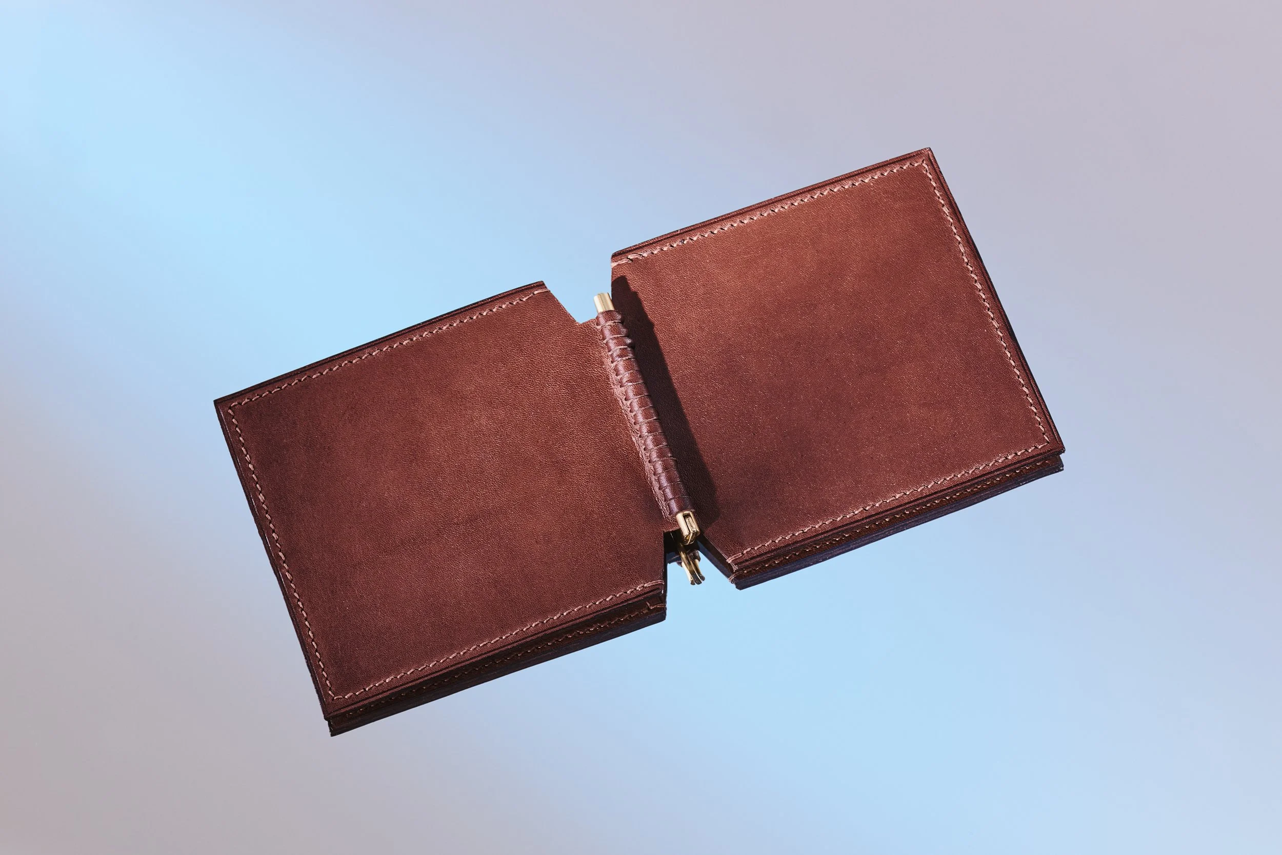20230111_09_Wallets_Outside_BraidedBrown.jpg