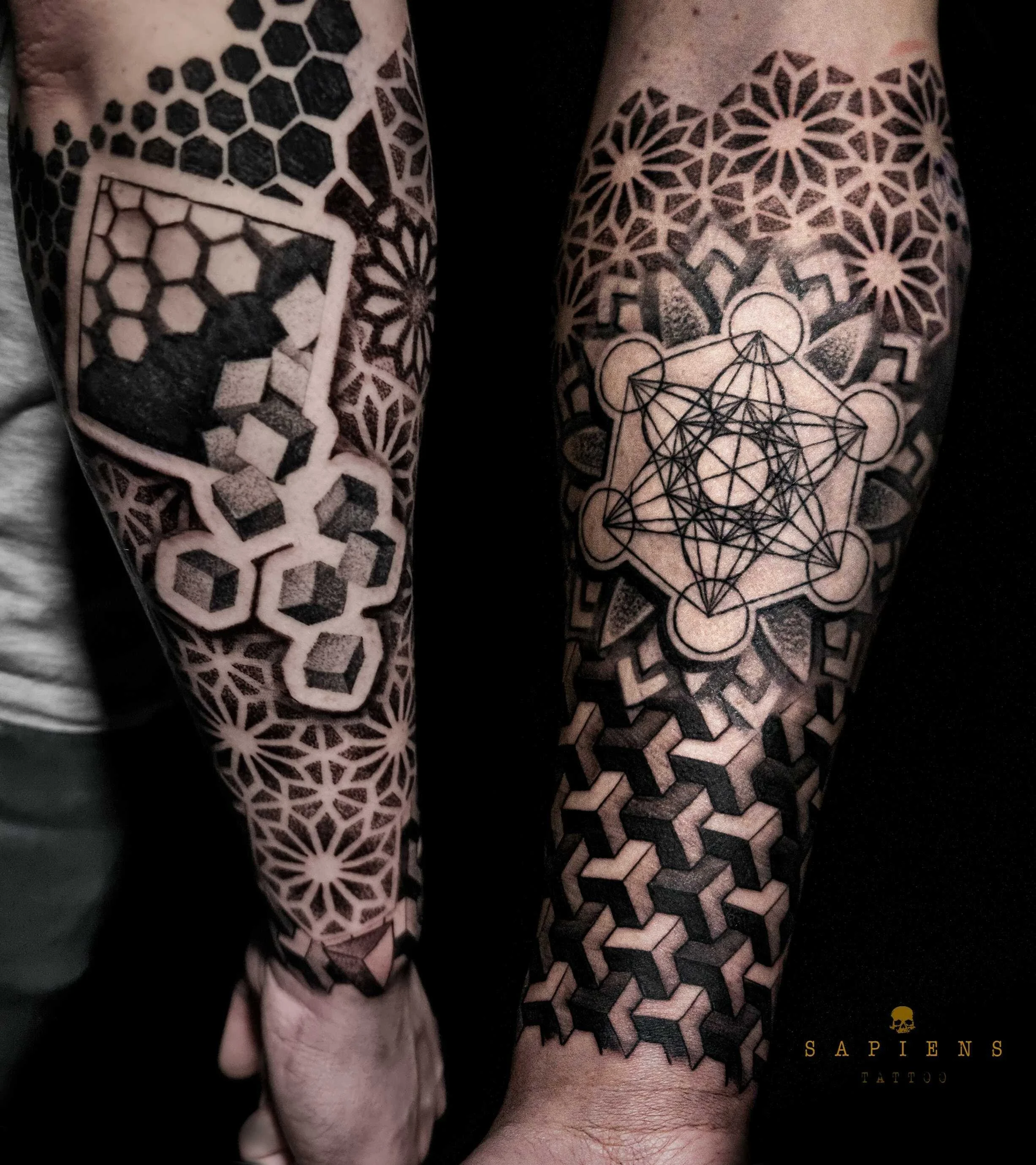 tatuaj cu motive geometrice pe antebrat