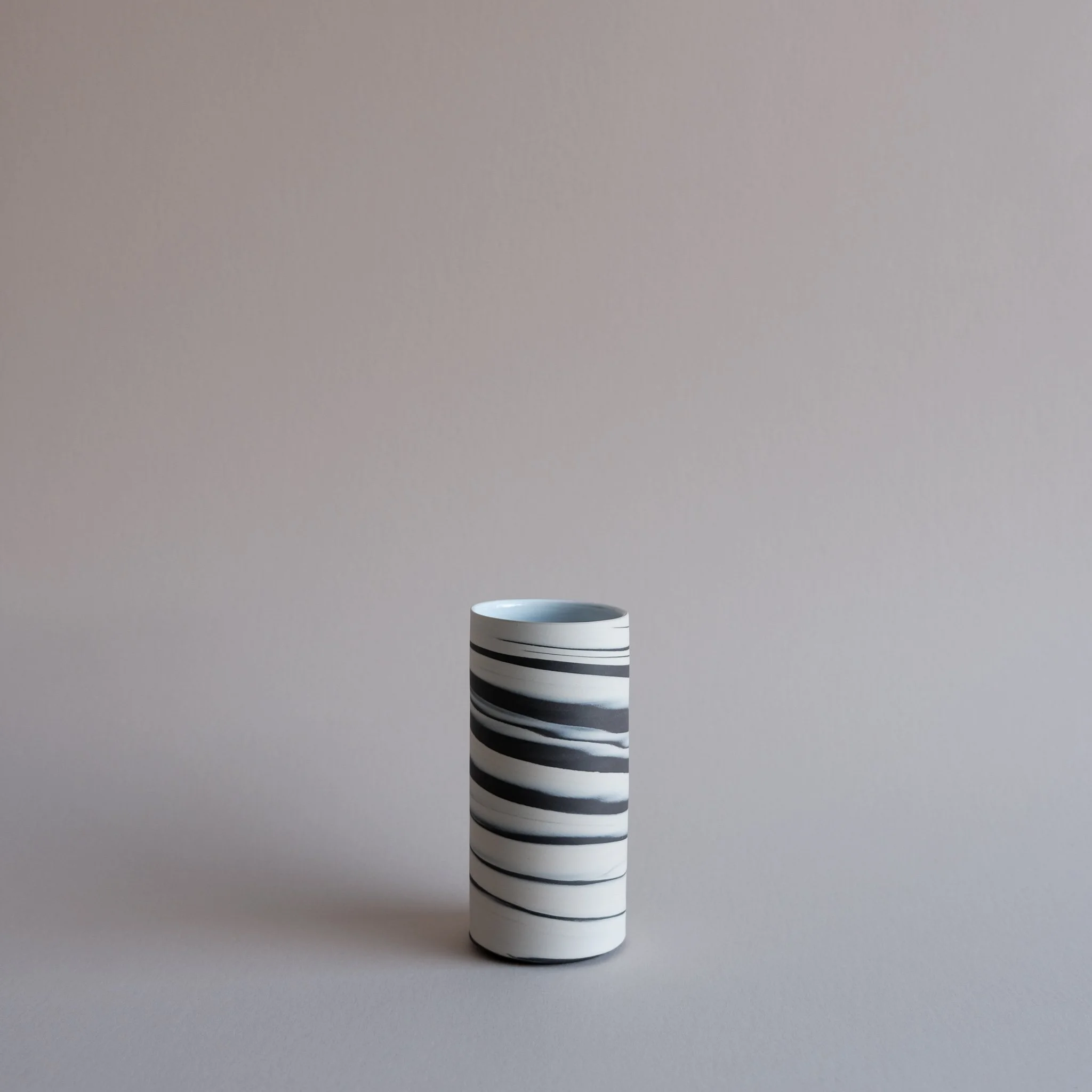 17.4Neriage-cylinder-light-andrew-gibson-lander-se.jpg