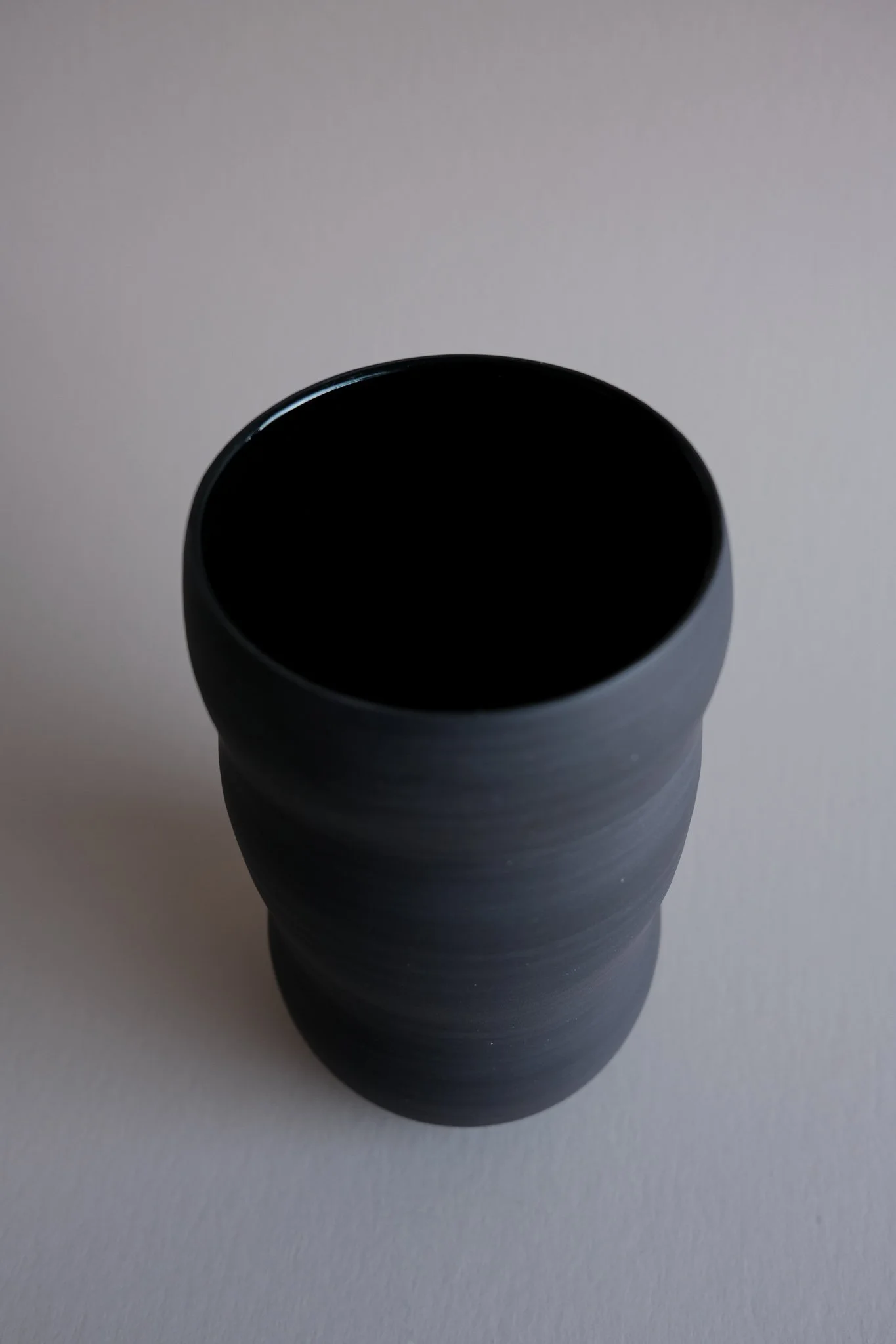 32.2Swell-vase-andrew-gibson_lander-se.jpg
