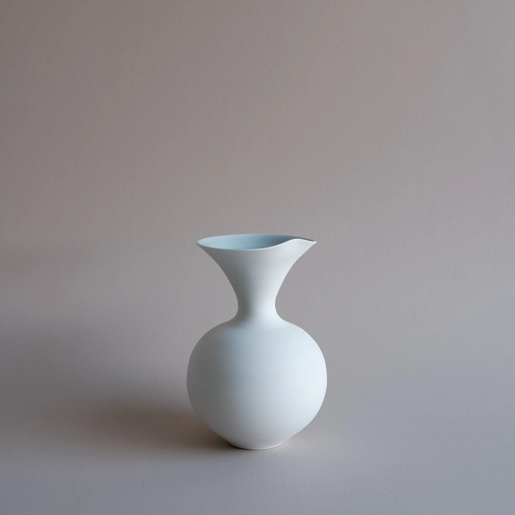7.trumpet-vase-andrew-gibson-Lander-Se.jpg