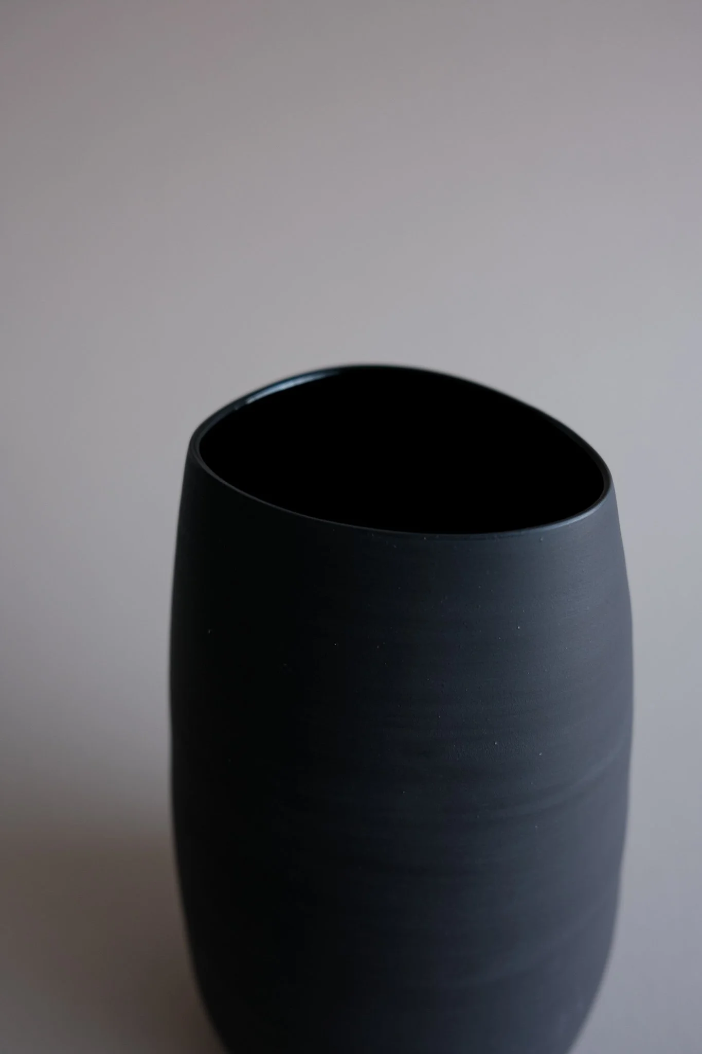 33.2Organic-vase-andrew-gibson_lander-se.jpg.jpg