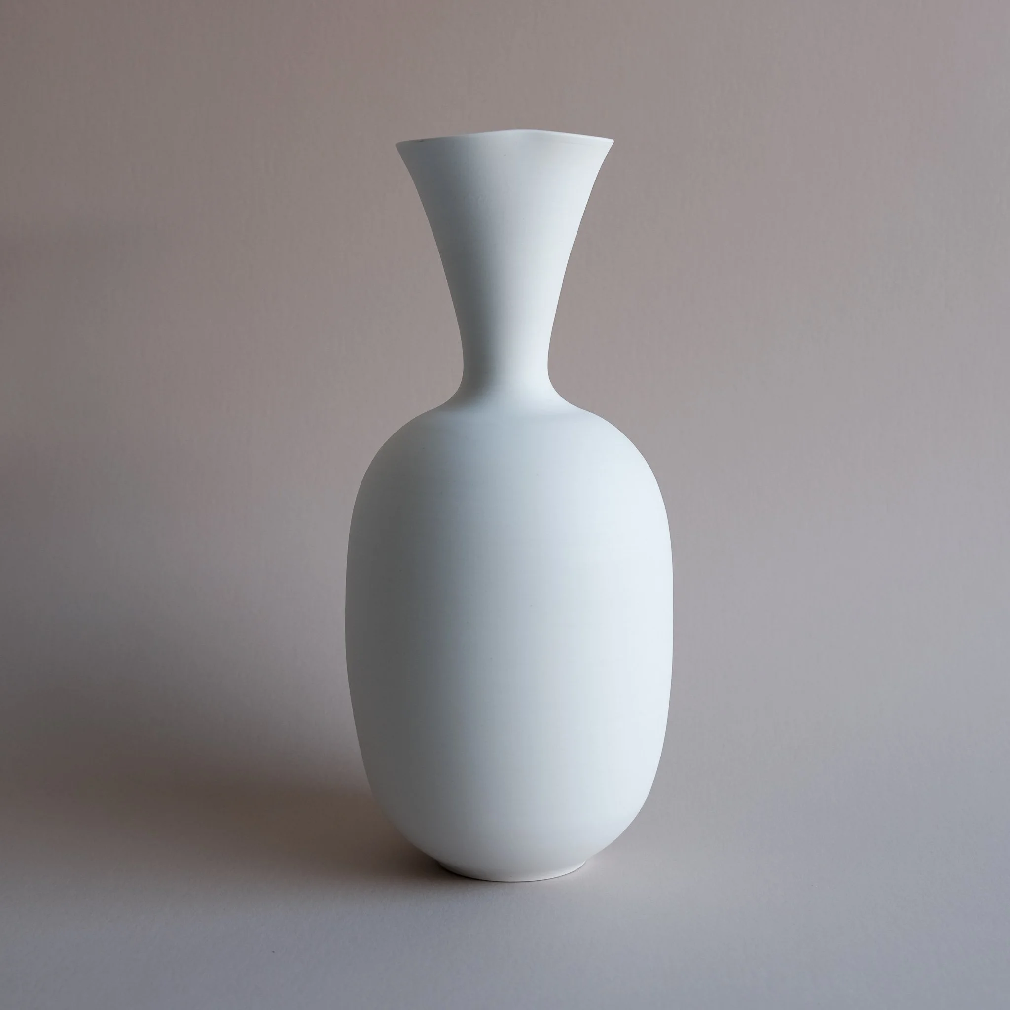2.trumpet-vase-andrew-gibson-Lander-Se.jpg