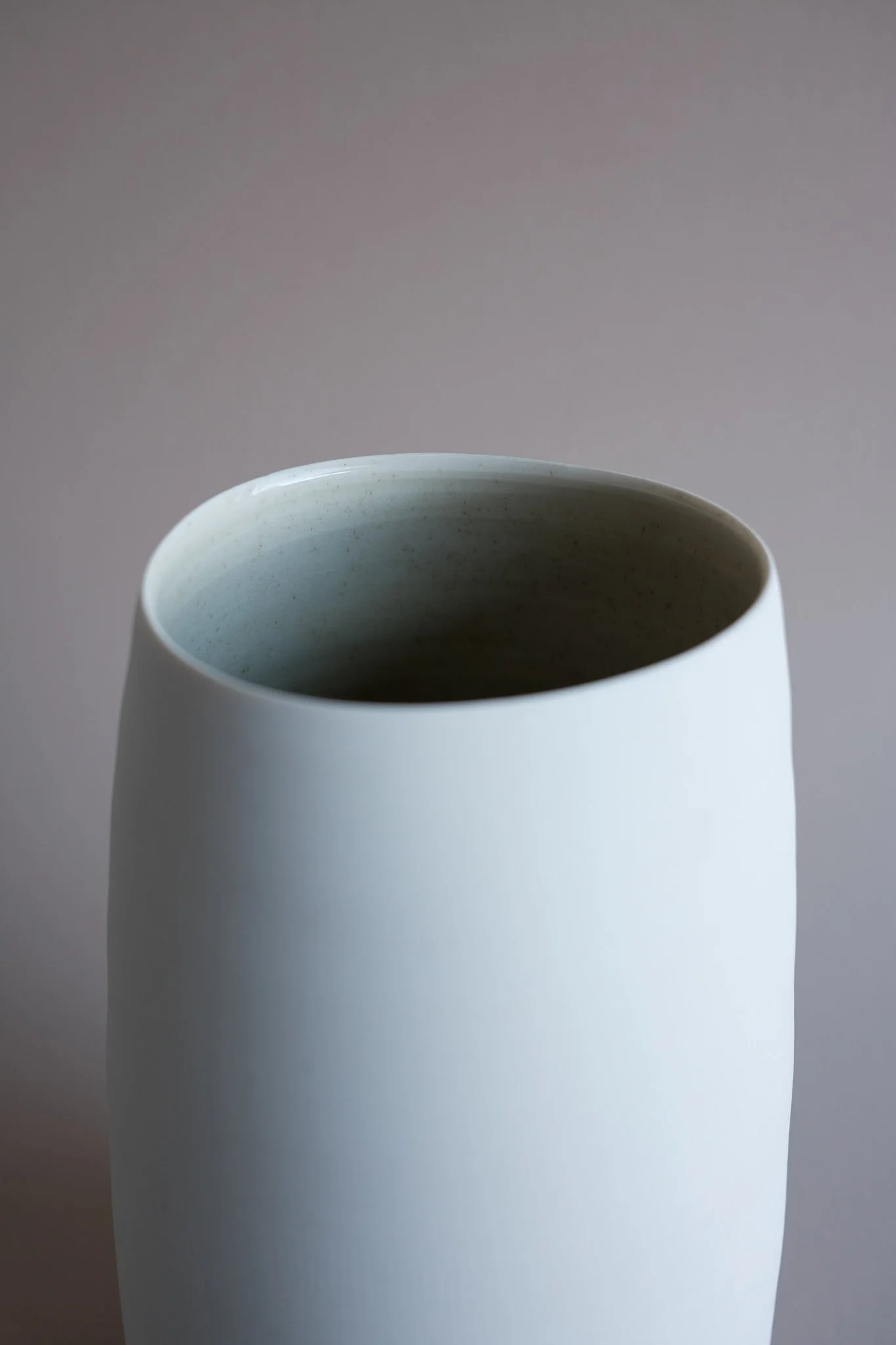 9.1.Organic-vase-andrew-gibson_lander-se.jpg