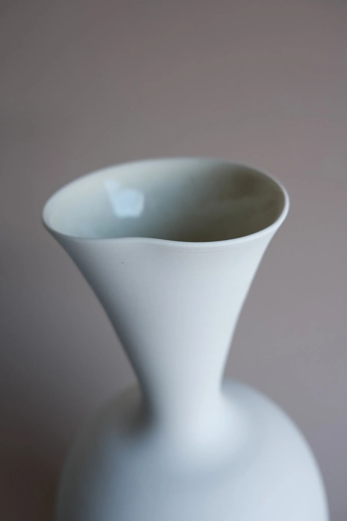 2.1.trumpet-vase-andrew-gibson-Lander-Se.jpg