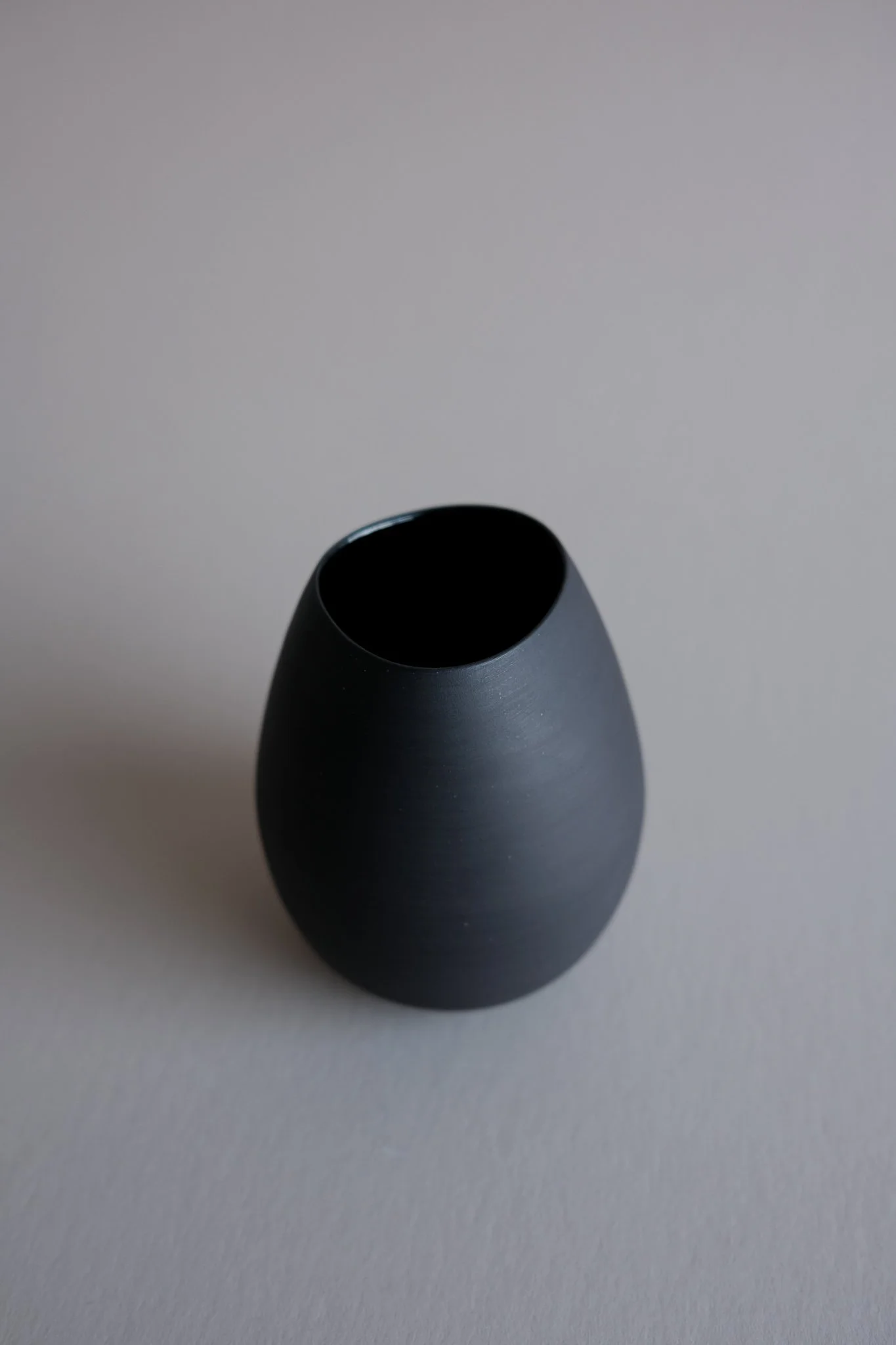 35.2Organic-vase-andrew-gibson_lander-se.jpg