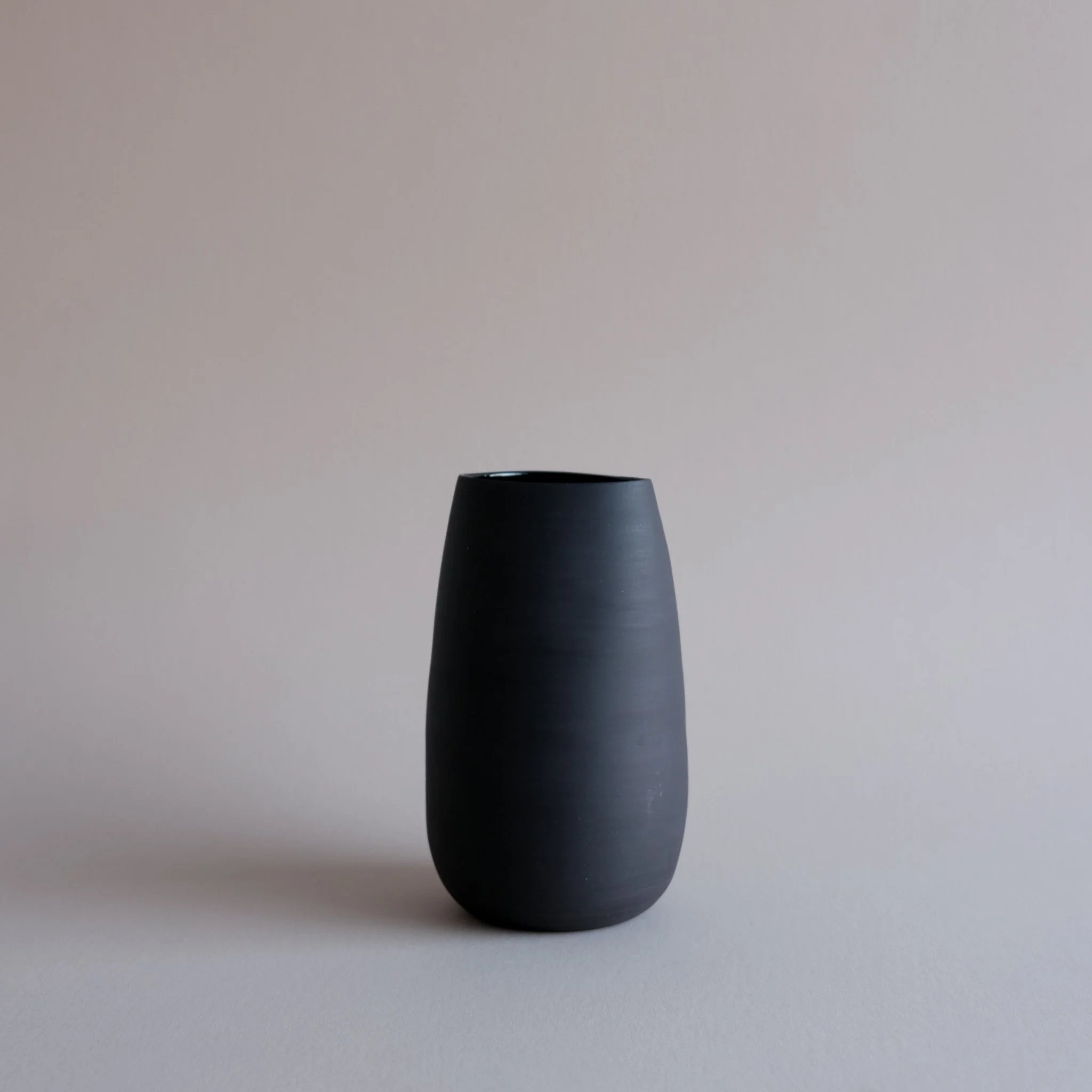 33.1Organic-vase-andrew-gibson_lander-se.jpg