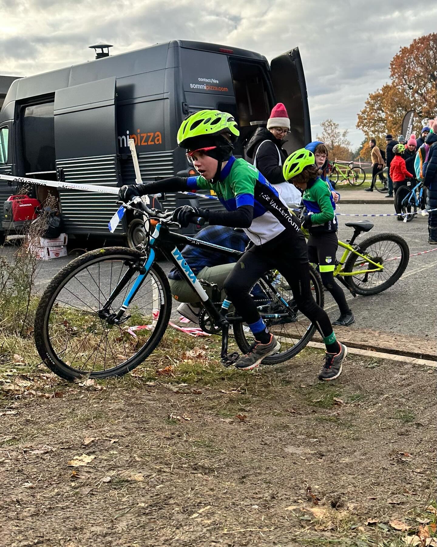 Day 2 of the double header with the @london_and_se_cross_league visiting us at @redbridge_cycling_centre for round 9 of their series. A chilly start, slippy conditions and a damp finish but lots of happy faces at the end of their races. Thanks to all