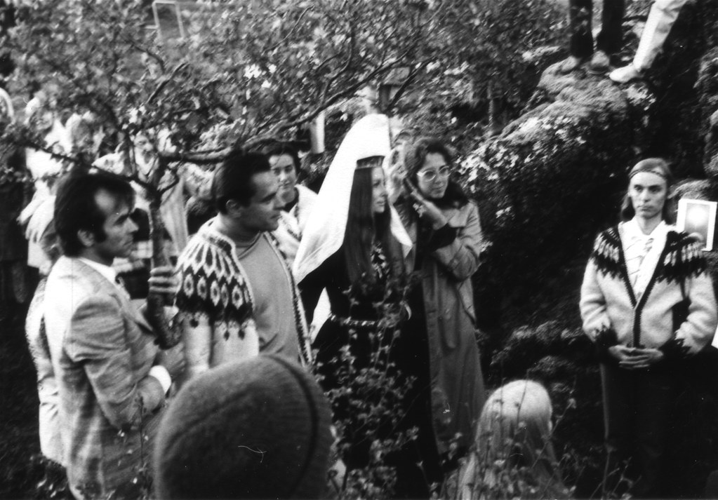     Grof and      Halifax      exchange vows. They published The Human Encounter With Death together in 1977   