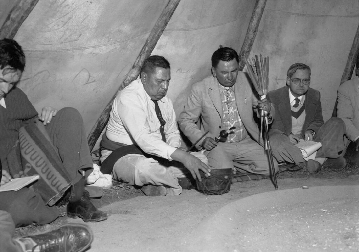    Humphry Osmond attends a peyote ceremony in 1956  