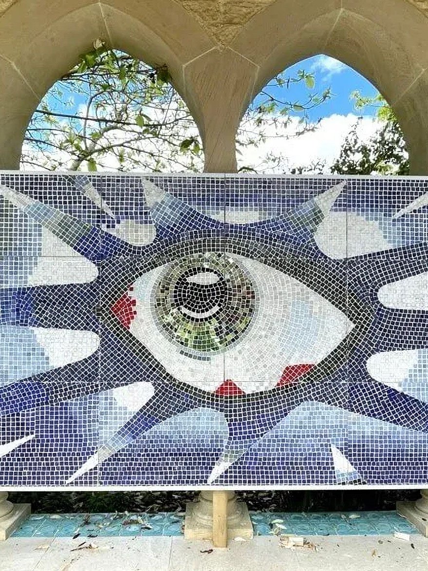    ‘The Psychedelic Eye’ by John Lennon (for it is he) at    Kingham lodge sculpture park   
