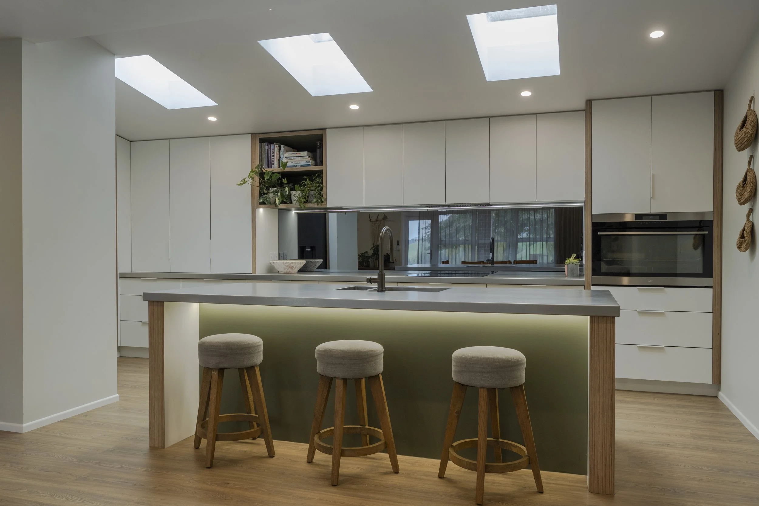 White's Reno-5115.jpg