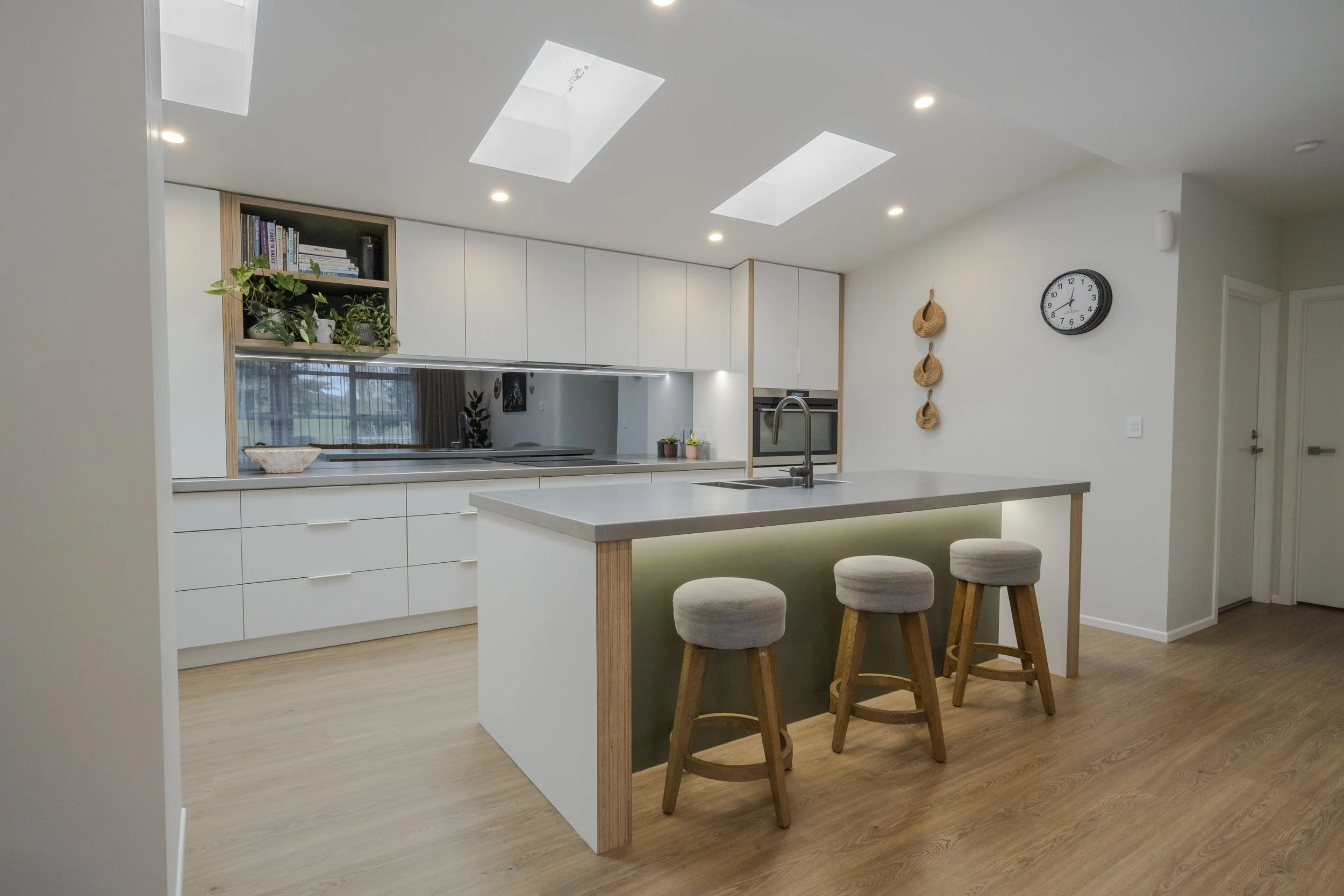 White's Reno-5154 (1).jpg