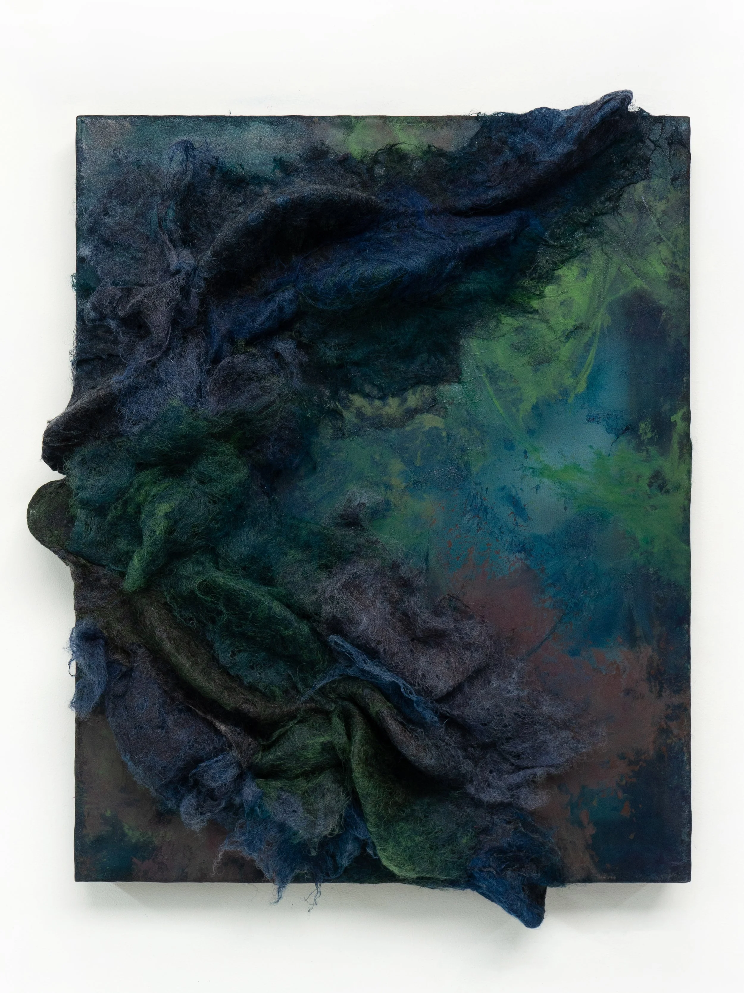 ‘𝘄𝗵𝗲𝗿𝗲 𝘁𝗵𝗲 𝘀𝗸𝘆 𝗶𝘀 𝗯𝗹𝘂𝗲 𝗳𝗼𝗿𝗲𝘃𝗲𝗿’
oil and mixed media on organza
40x30cm 2026 