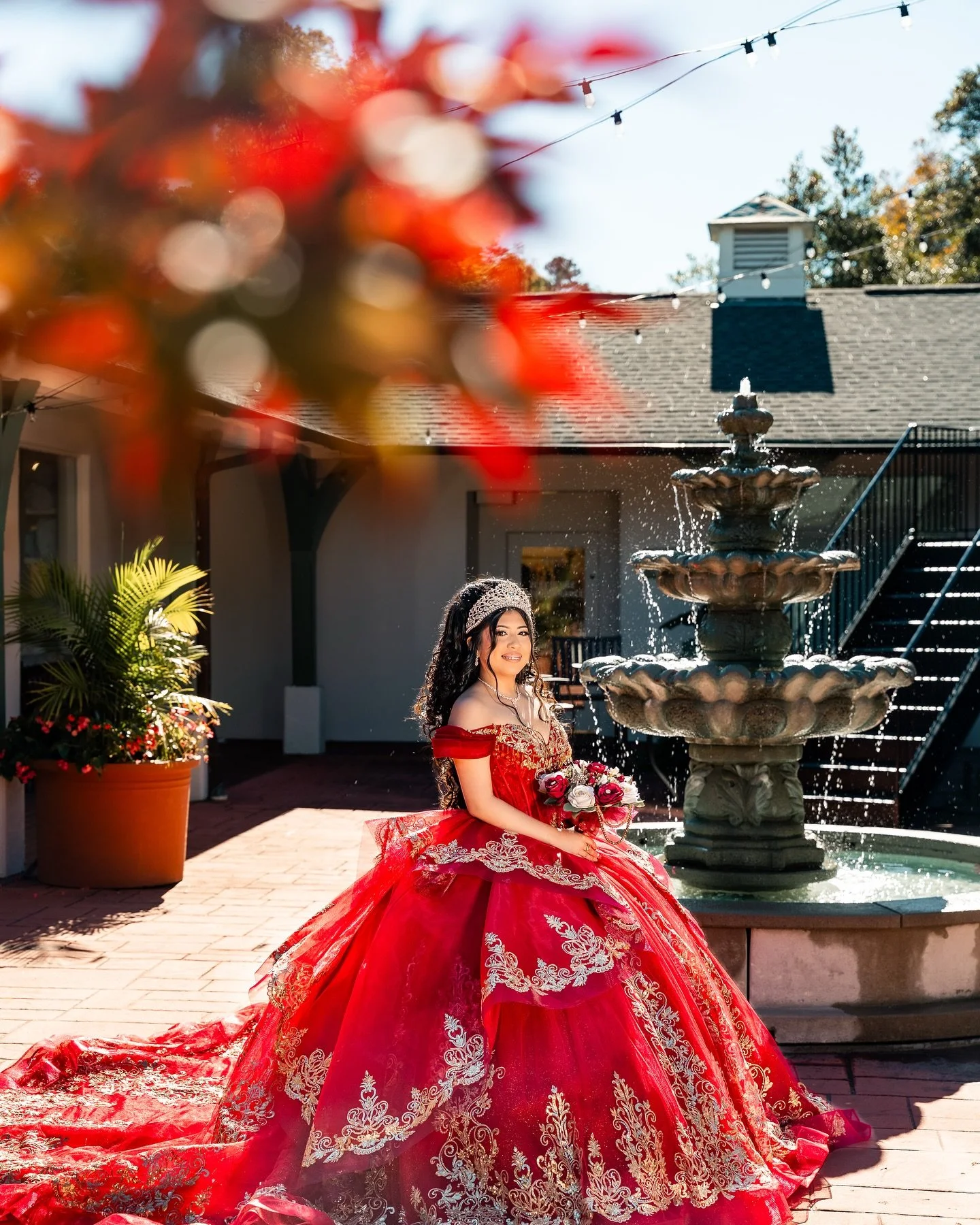 Every detail, every smile &mdash; a quincea&ntilde;era to remember. @sl33py.r0s3 💗📸

#quince #quincea&ntilde;era #princesa #queen #partynight