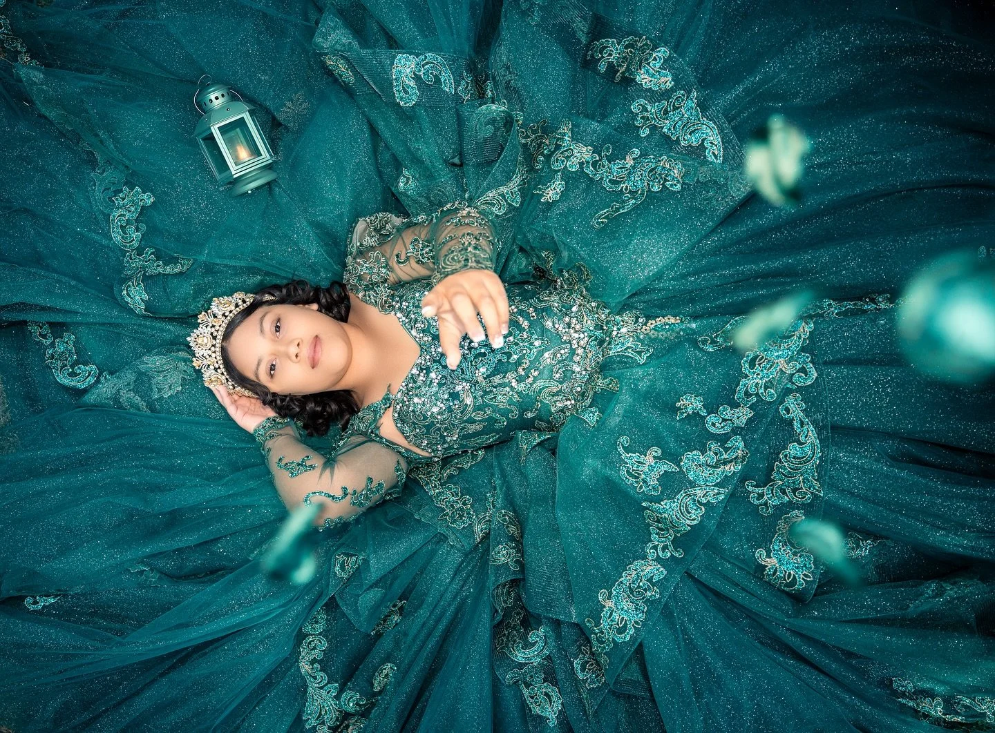 Grace in every movement, magic in every petal 🌸✨ 

#quincea&ntilde;era #quince #quincea&ntilde;os #princess 

@_thatgirlaileen