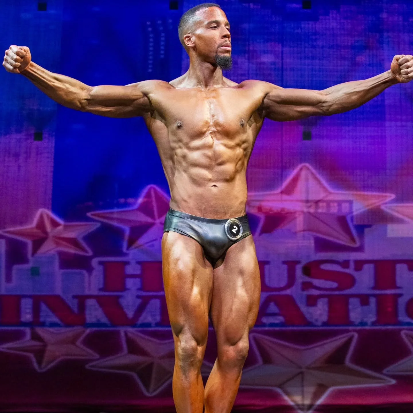 Some stage shots of my from this past Saturday at the @houinvitational. I got fourth place. Shout out to @_naturalfit for taking first place in Classic Physique. 

Prep Coach @hardbodybyjtimo 
Posing Coach @posing_queen_ 
📸 @jasonoliphant_ 

www.cod