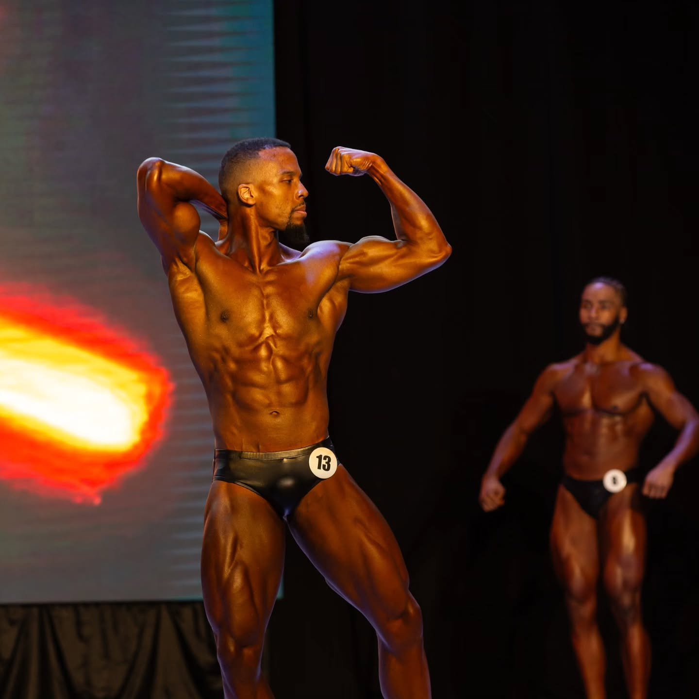 I'm late posting these due to recovering from surgery. Here are some stage shots from the DFAC World Finals on Nov 22nd. I place 6th and went up against a bunch of beast. I got work to do. 

Coach @hardbodybyjtimo
📸 @jasonoliphant_
Posing @posing_qu