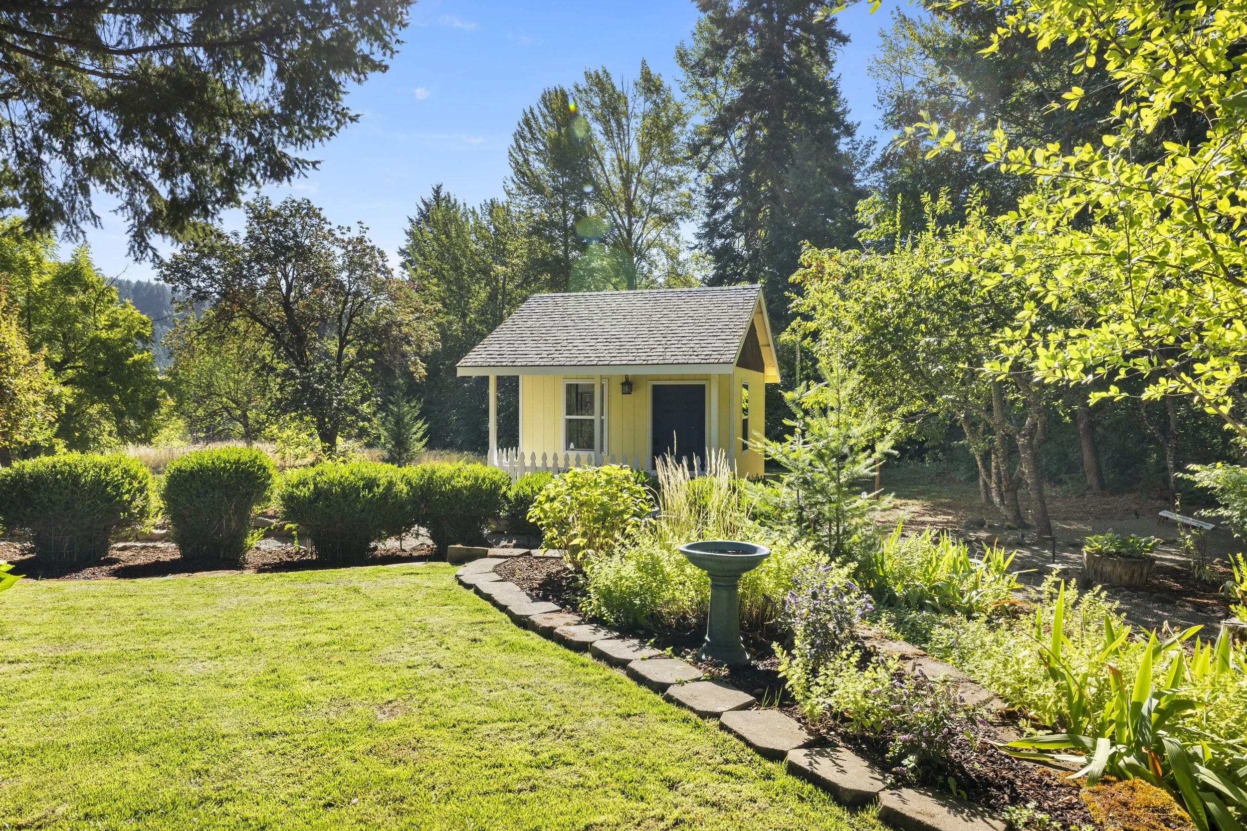 4 Pear Blossom Dr-79.jpg