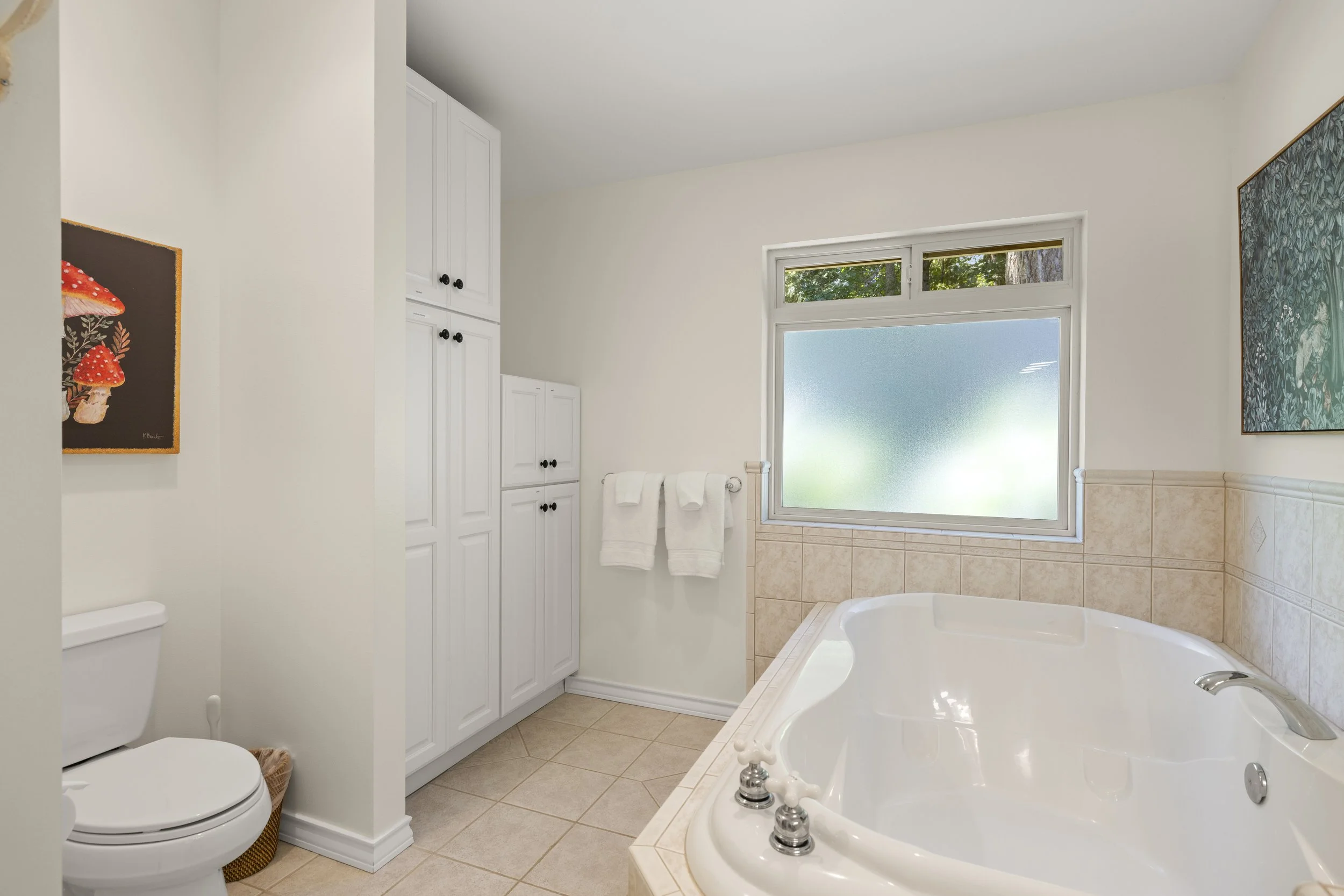 4 Pear Blossom Dr-55.jpg