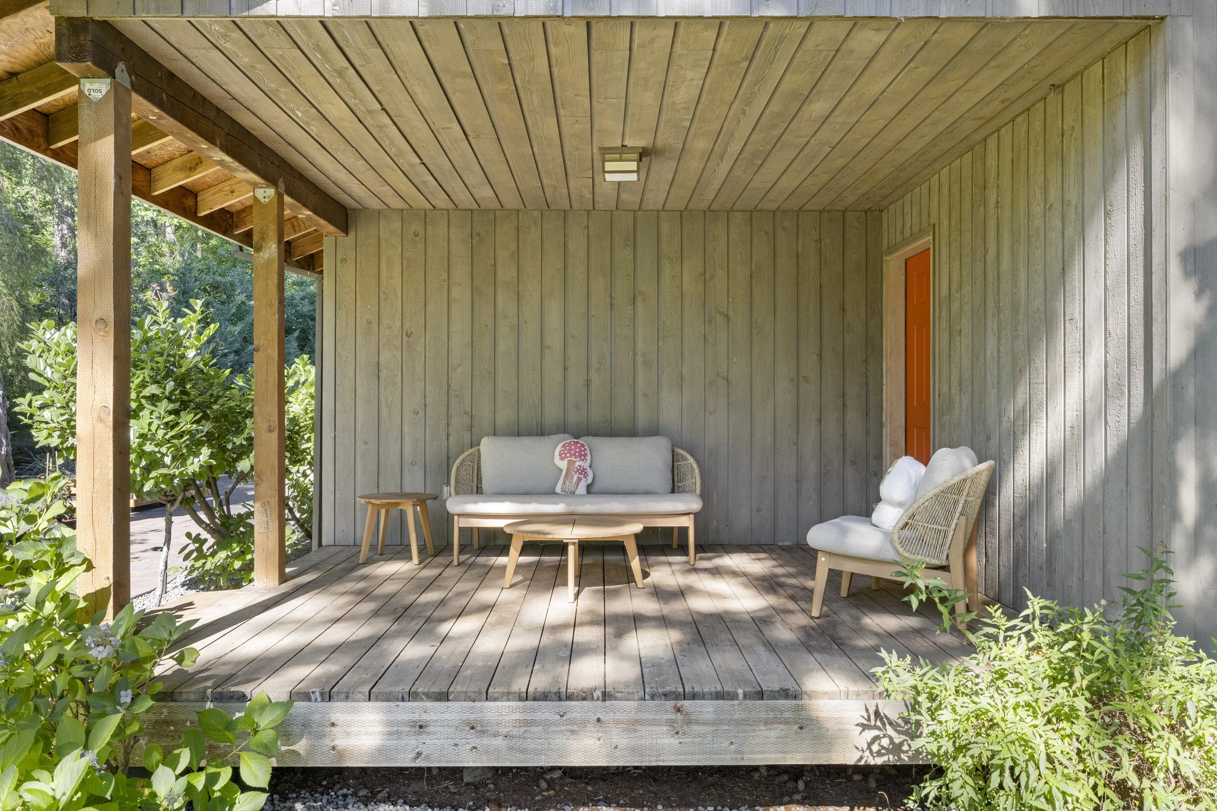 4 Pear Blossom Dr-52.jpg