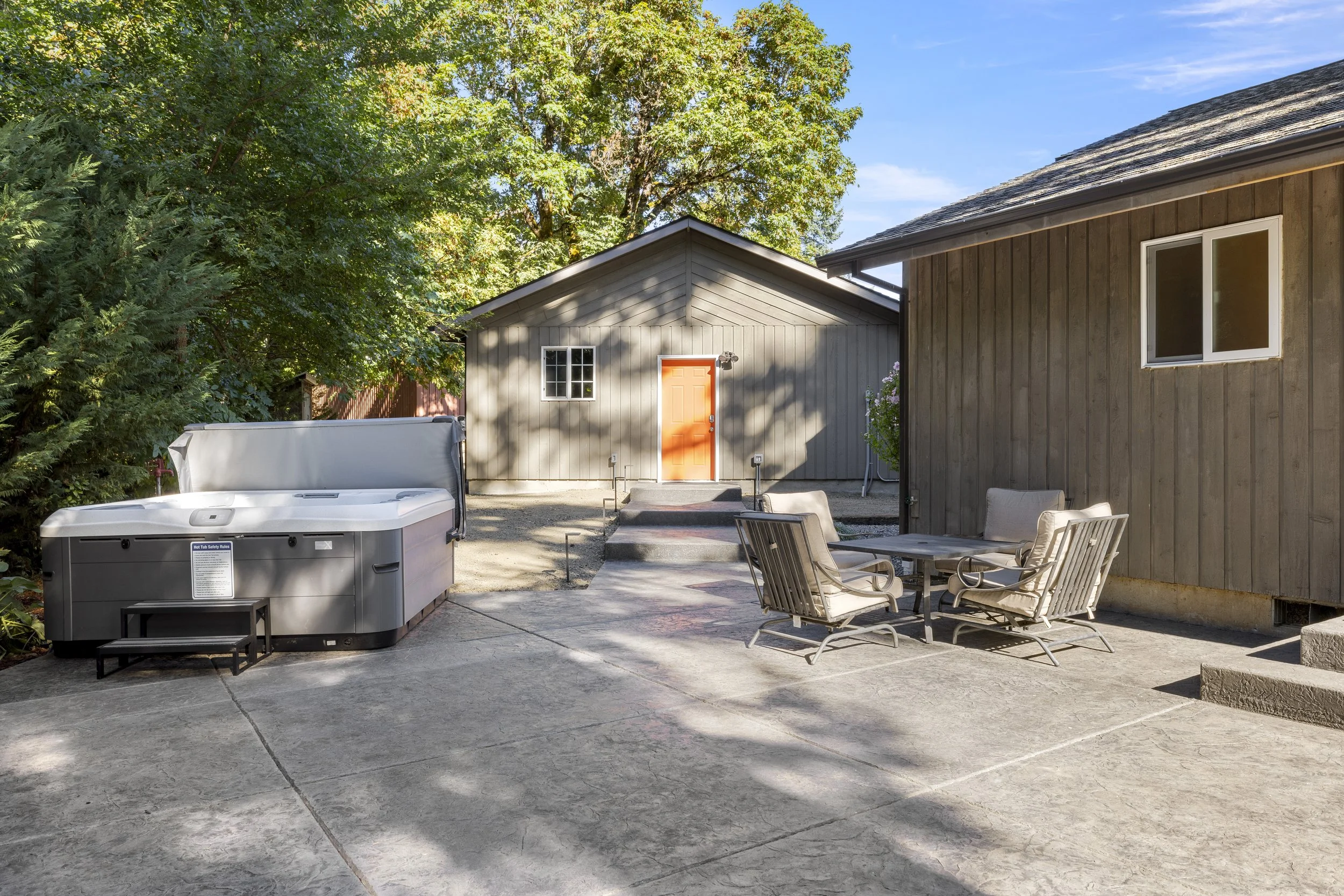 4 Pear Blossom Dr-77.jpg