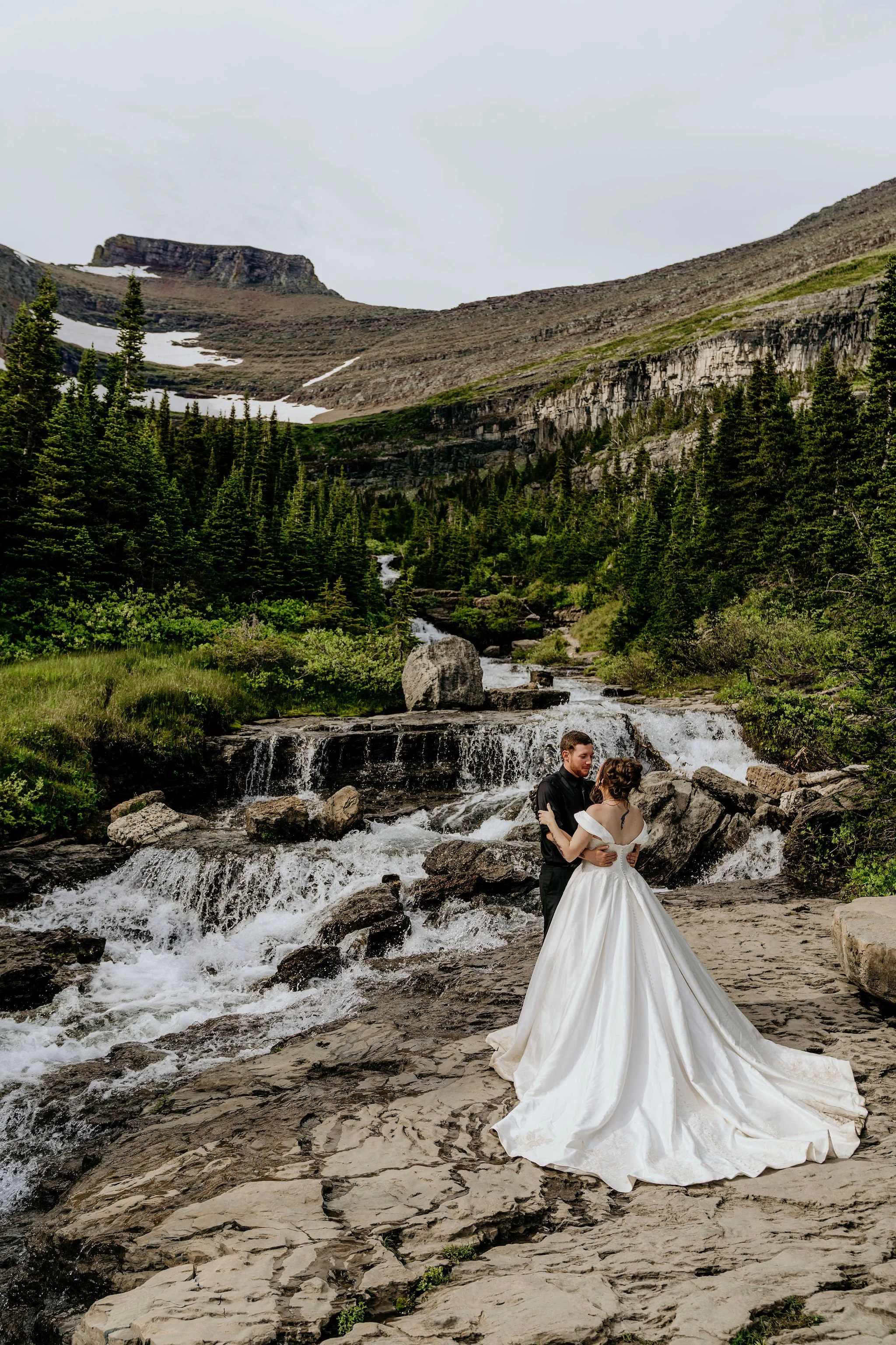 MONTANA_ELOPEMENT_COLLECTIVE_ALEXANDCOLT-23.jpg