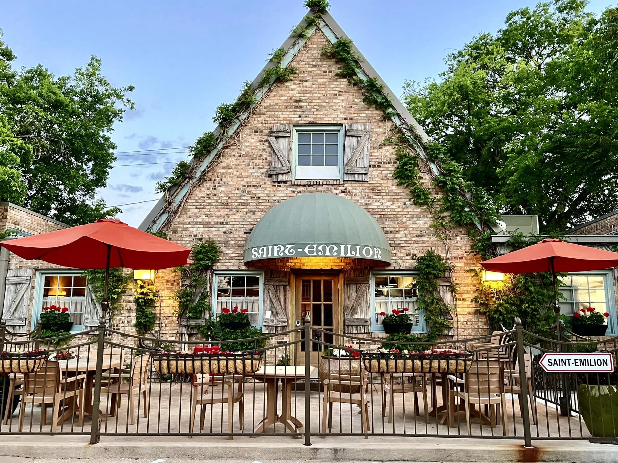 The exterior at Saint-Emilion Fort Worth