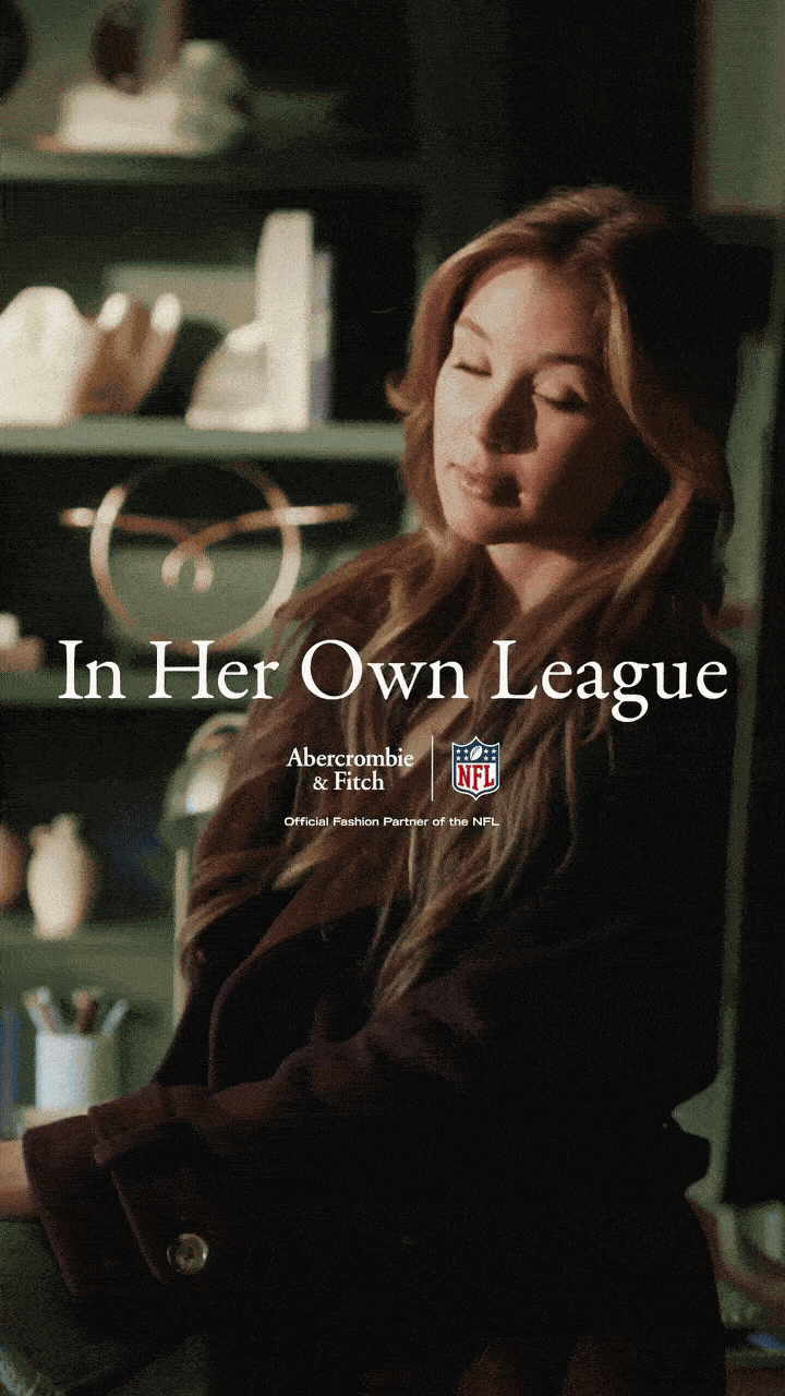 abercrombie_1765555186_3786073539242738254_23788300-ezgif.com-optimize (1).gif