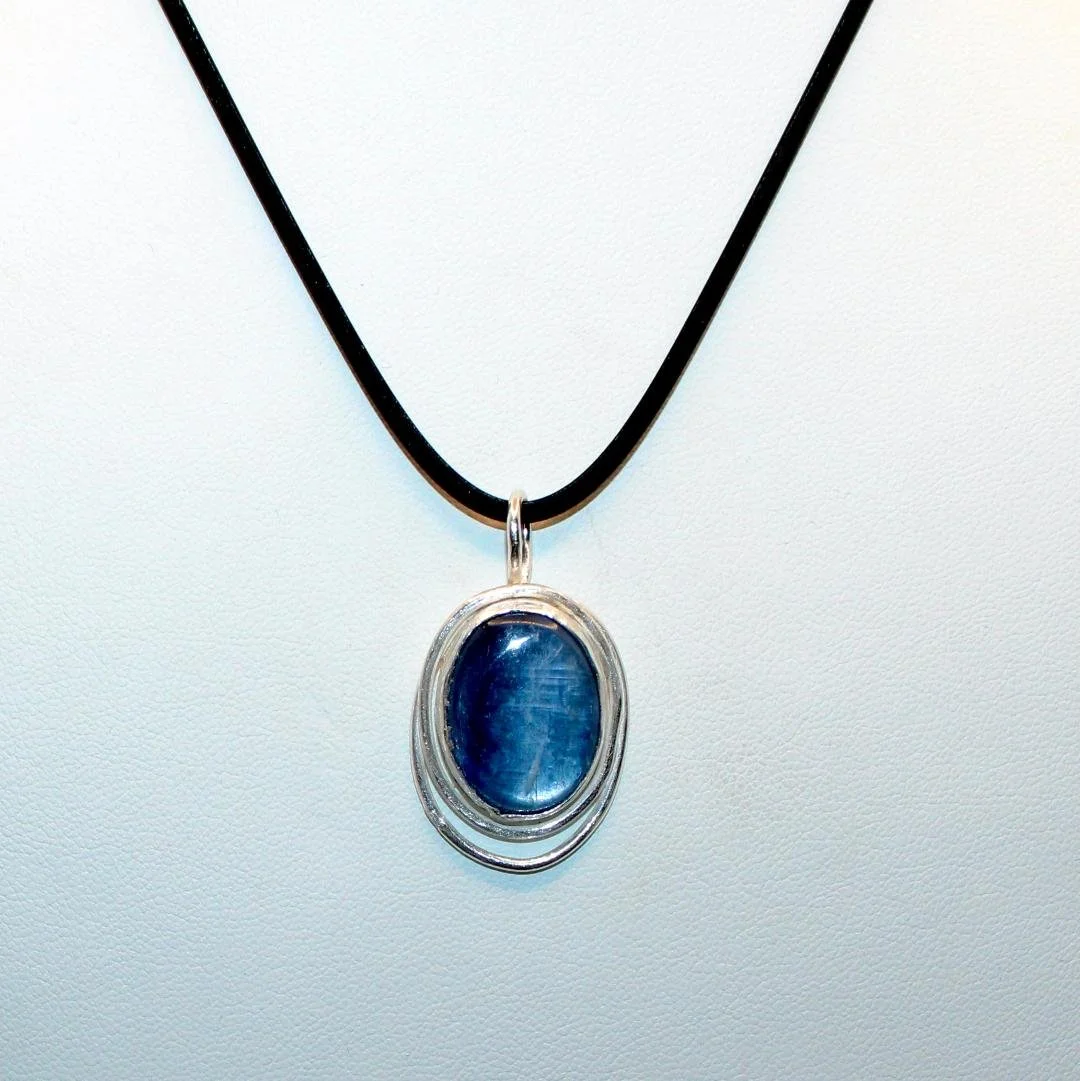 Kyanite pendant.jpg