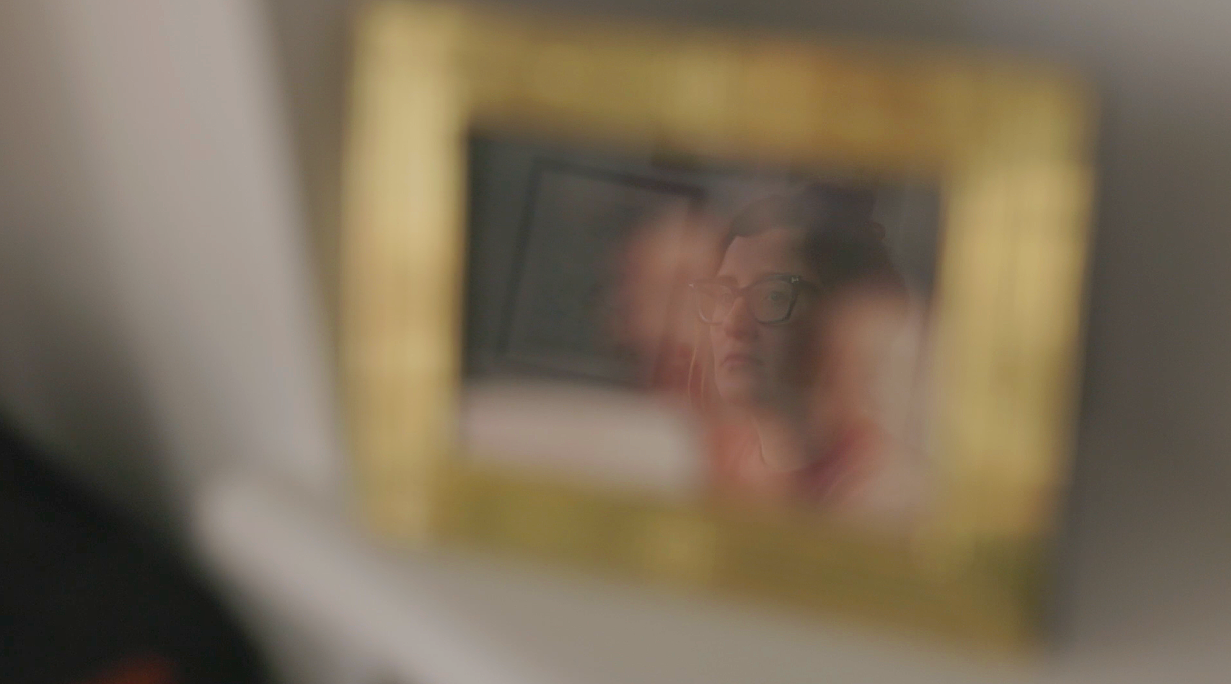 Britt+reflected+in+pic+frame.png
