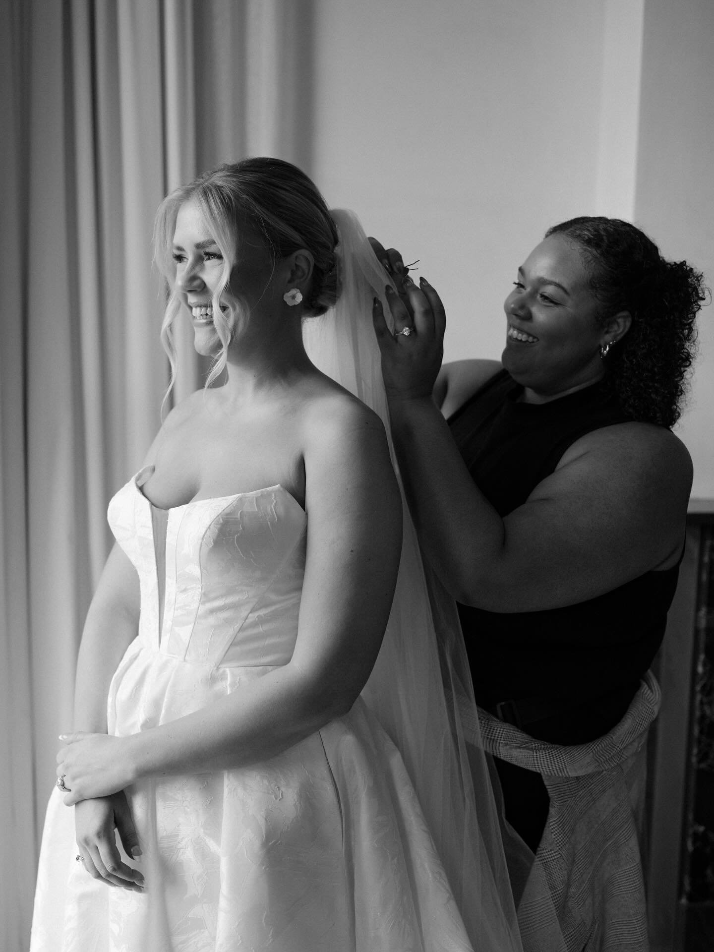 Meet Jamie: veil fixer, chaos calmer, and timeline ninja.✨

When it&rsquo;s go-time and those last-minute details need just a little extra love, she&rsquo;s already there, pinning in the veil like a pro so it doesn&rsquo;t budge during your big walk 